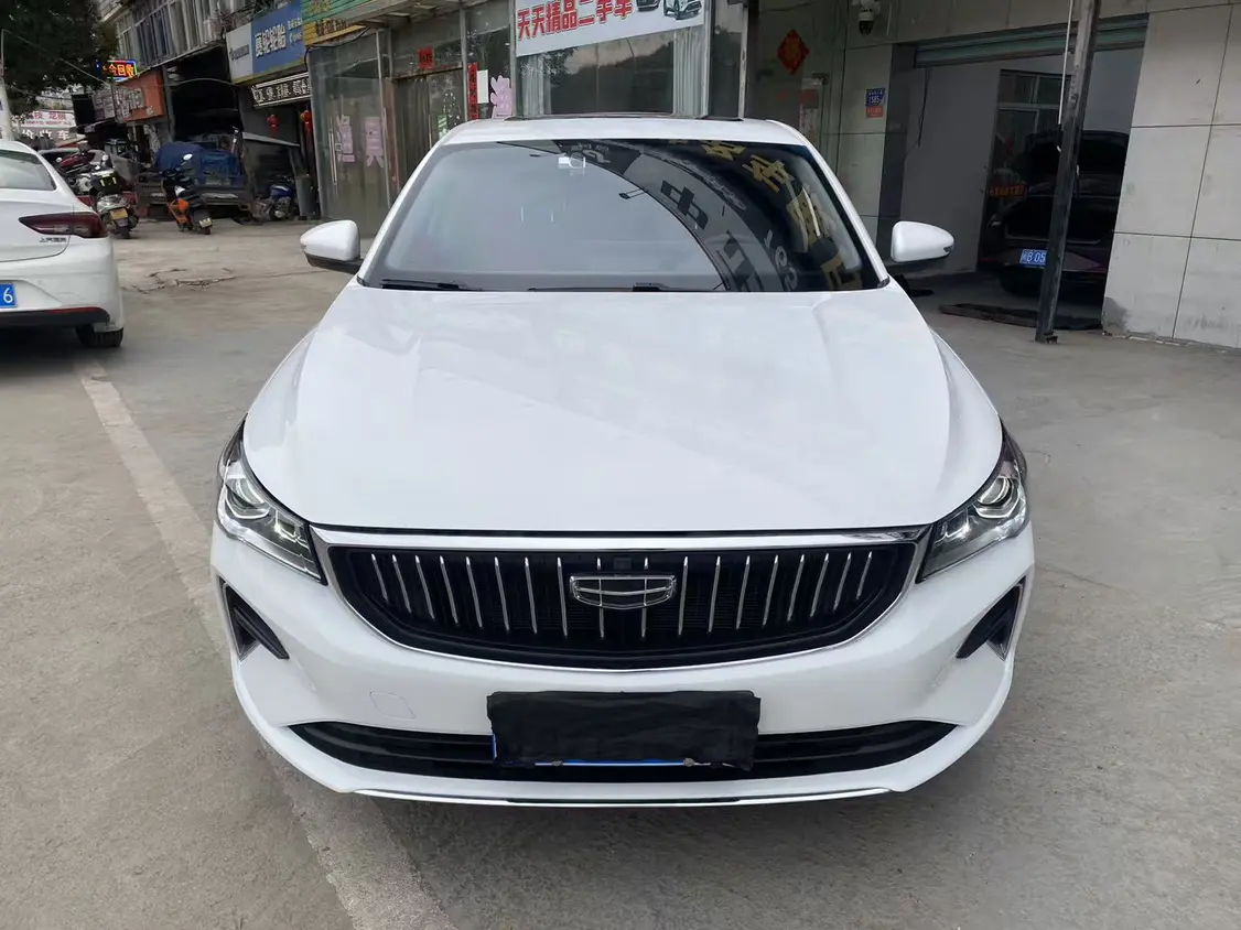 Geely Emgrand  из Китая