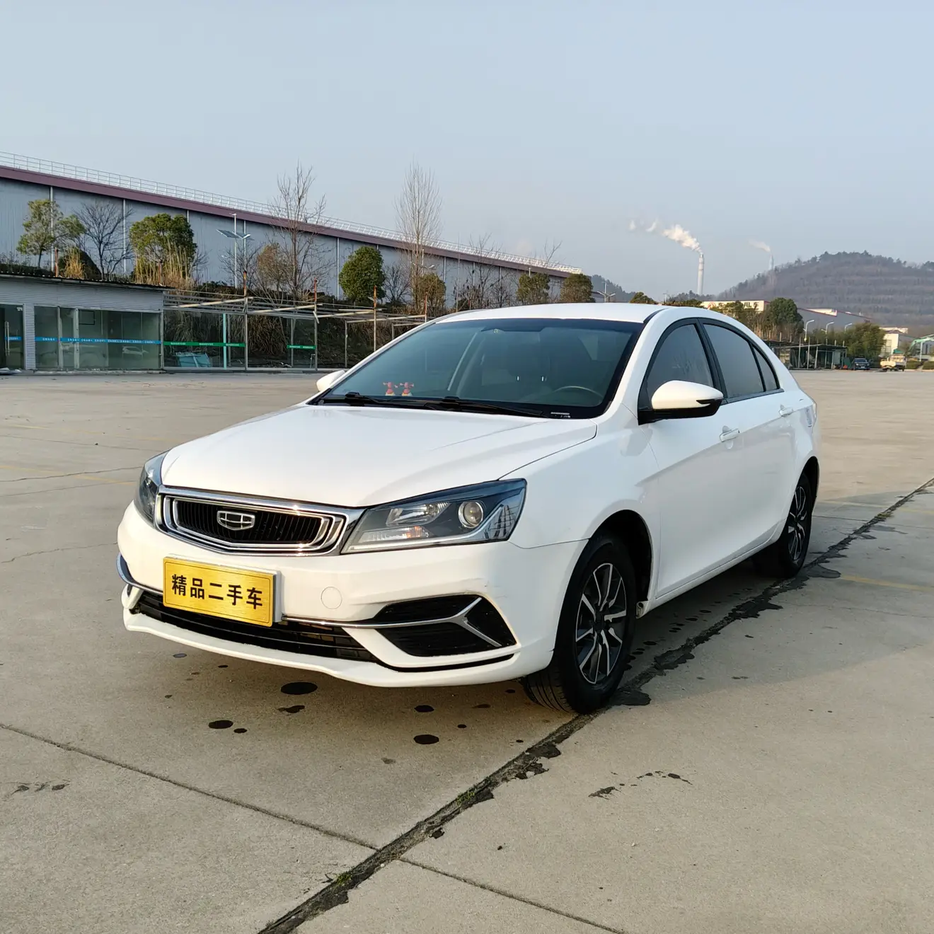 Geely Emgrand  из Китая