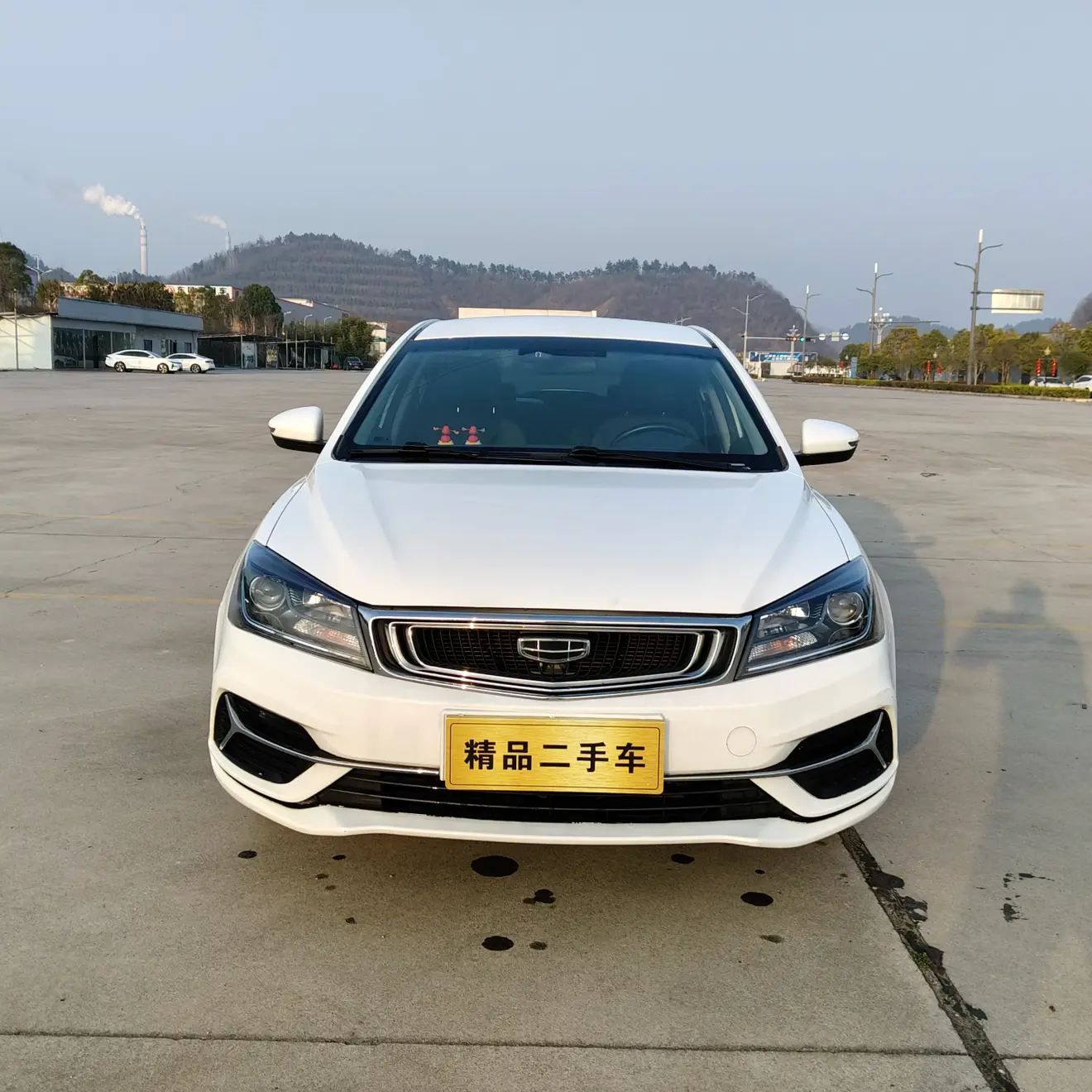 Geely Emgrand  из Китая