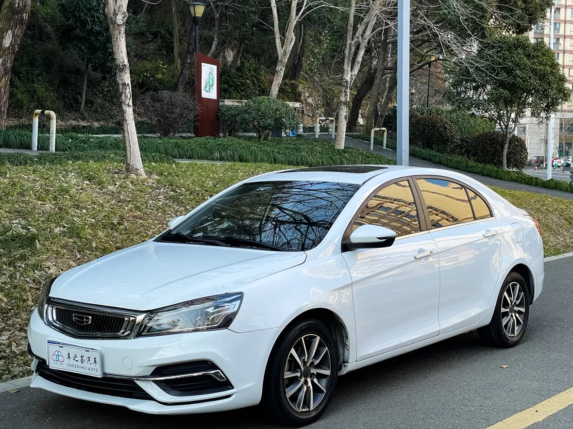 Geely Emgrand  из Китая