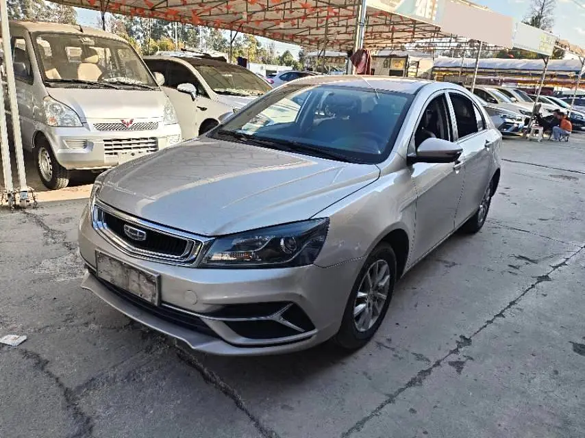 Geely Emgrand  из Китая