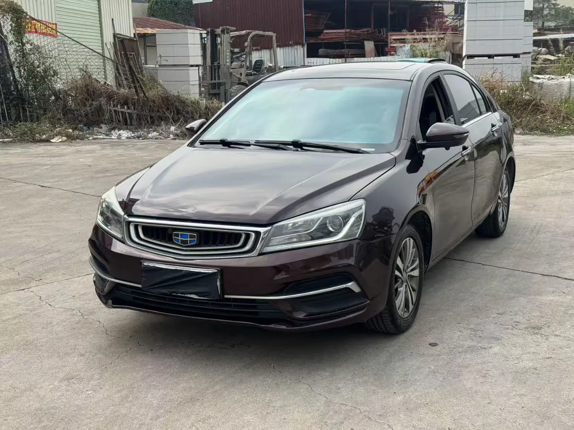 Geely Emgrand  из Китая