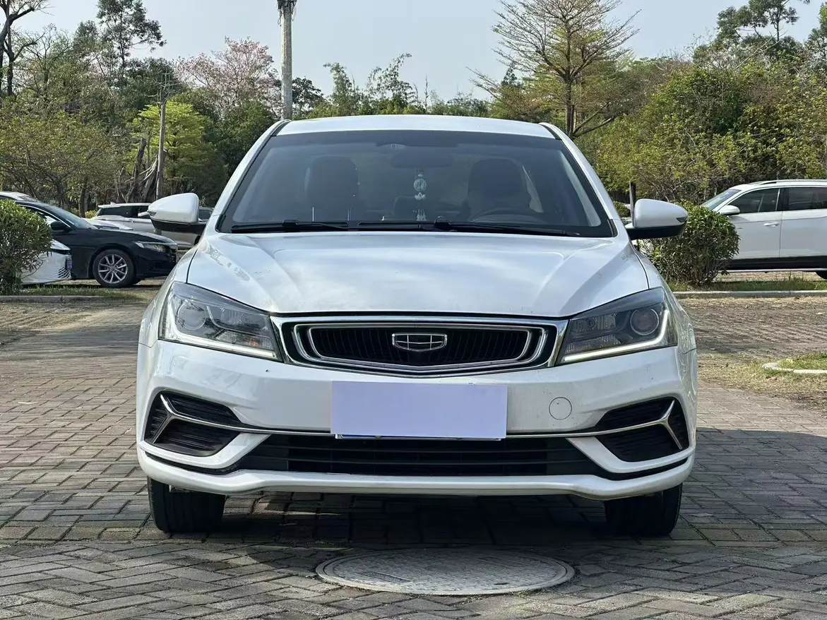 Geely Emgrand  из Китая