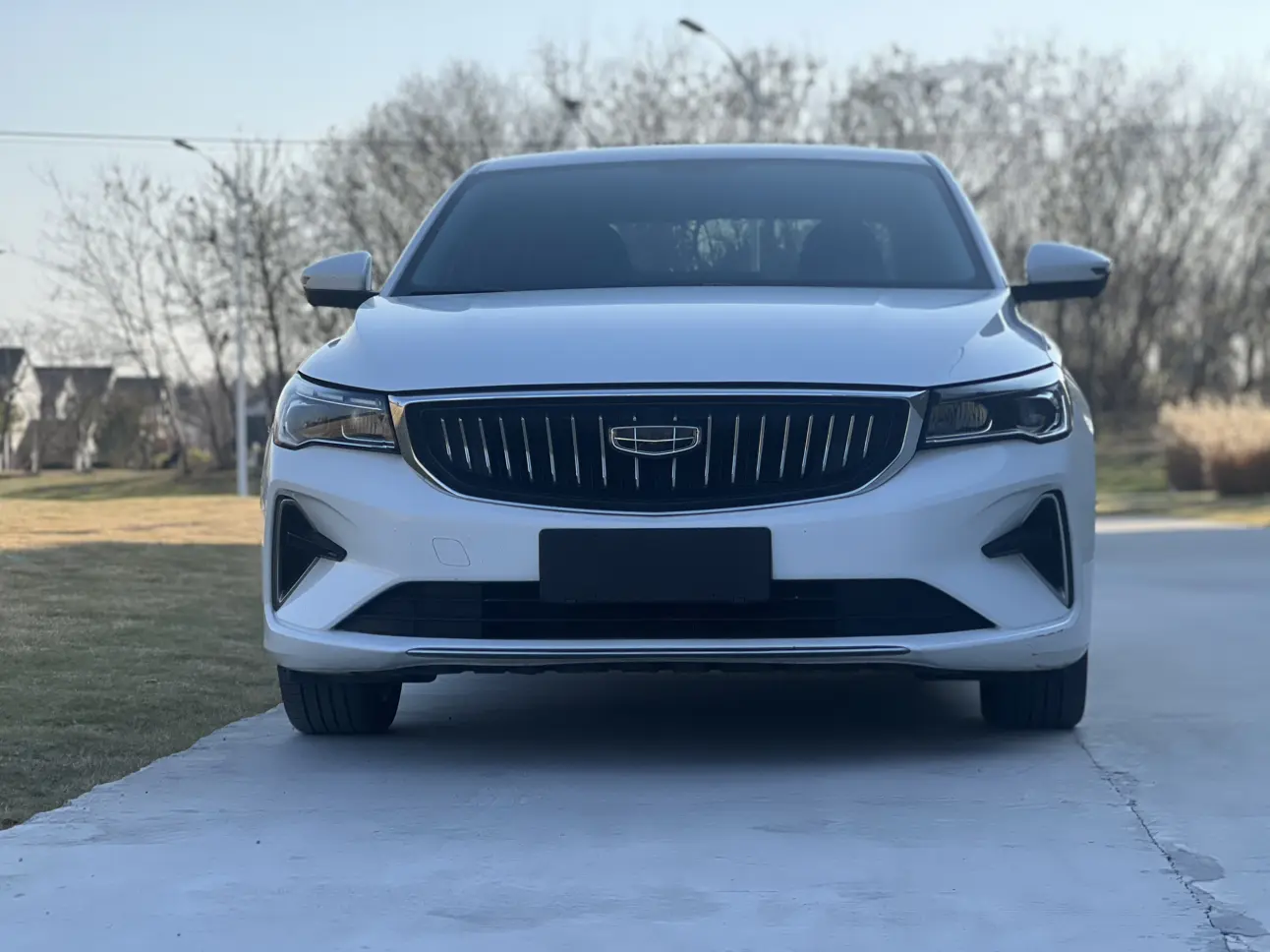 Geely Emgrand  из Китая