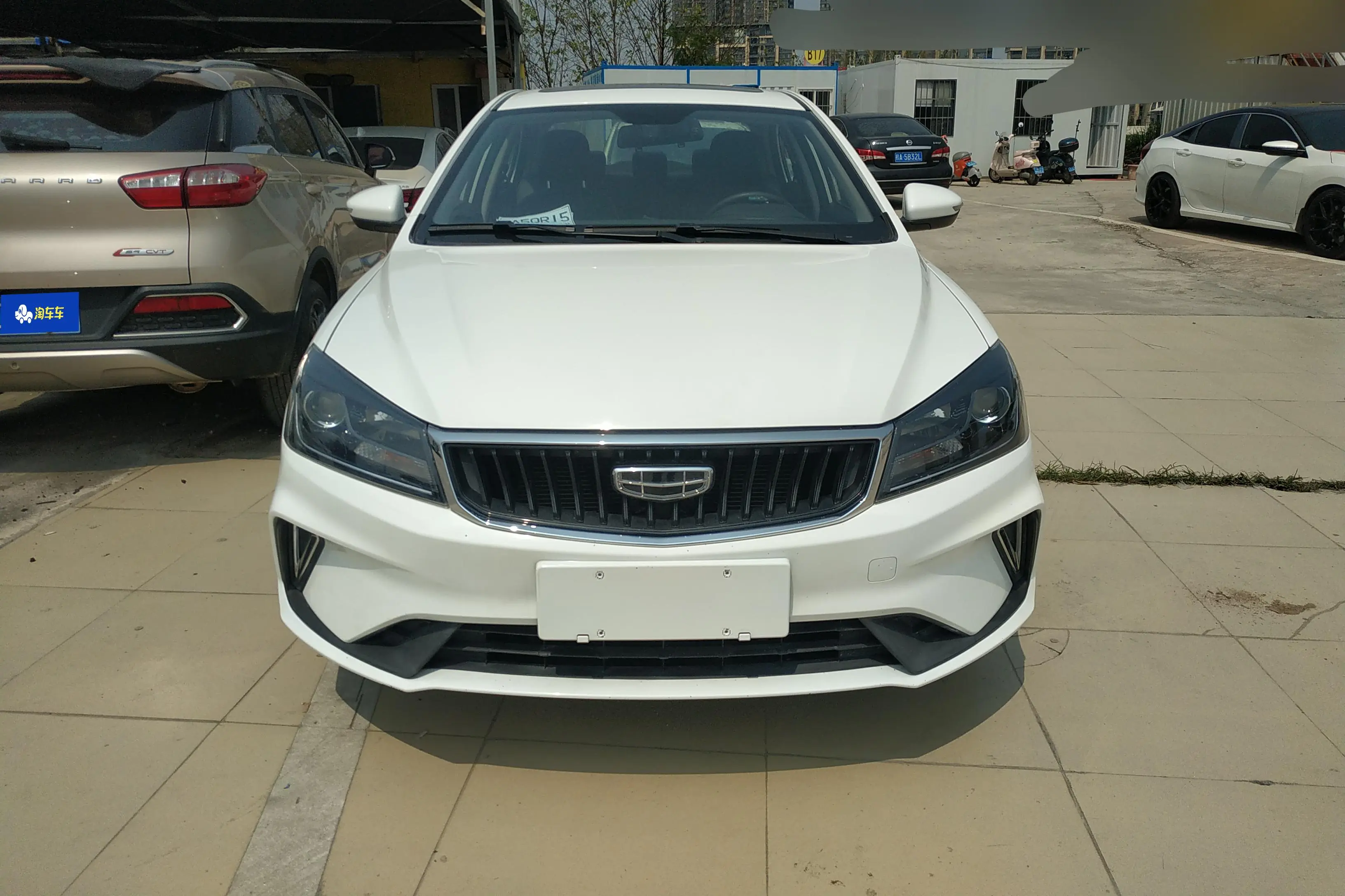 Geely Emgrand  из Китая