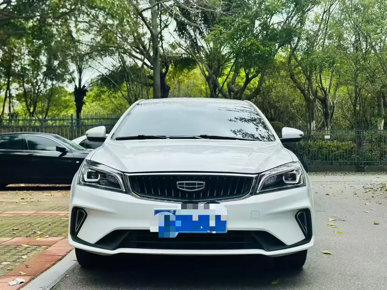 Geely Emgrand  из Китая