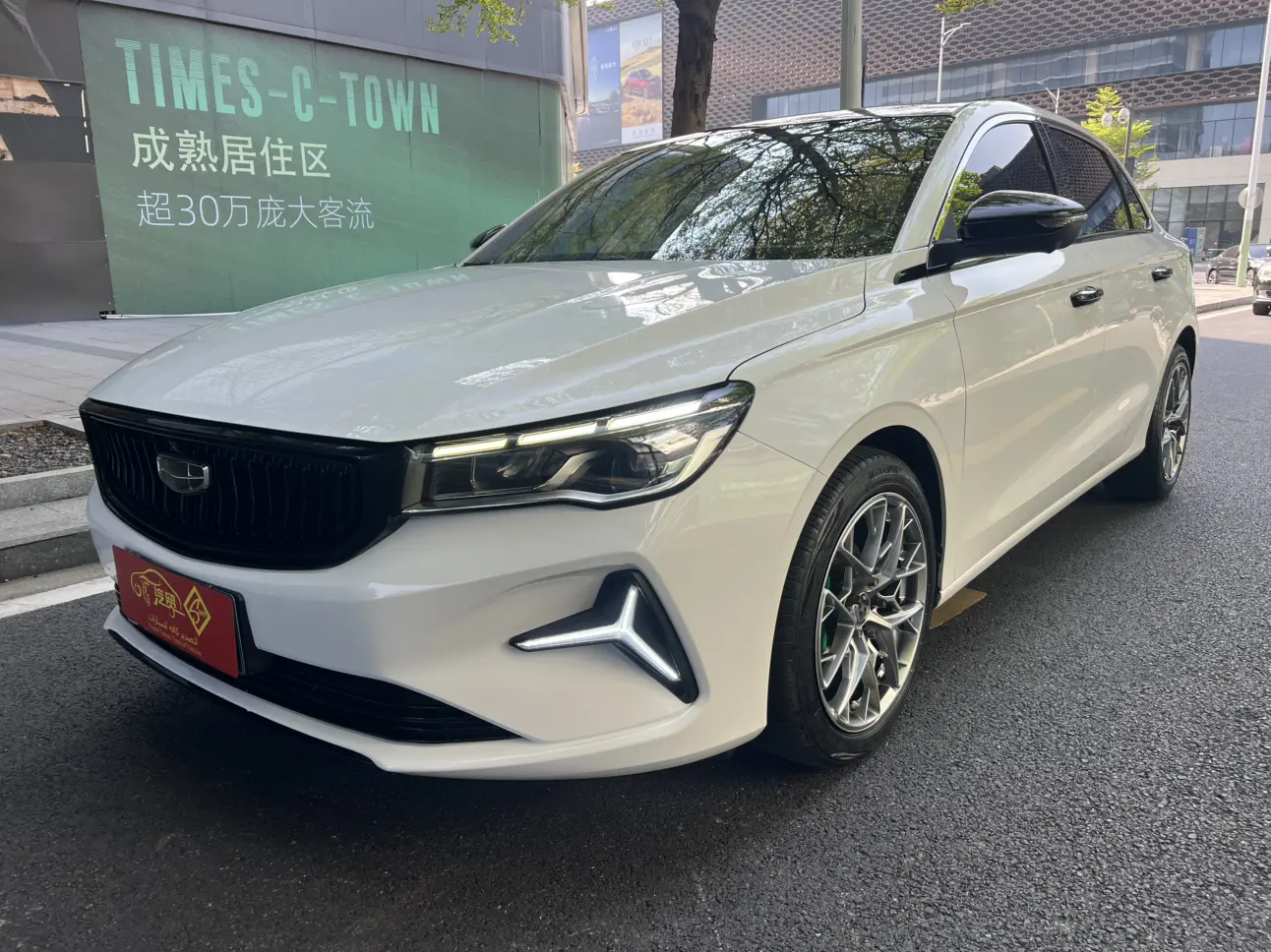 Geely Emgrand  из Китая