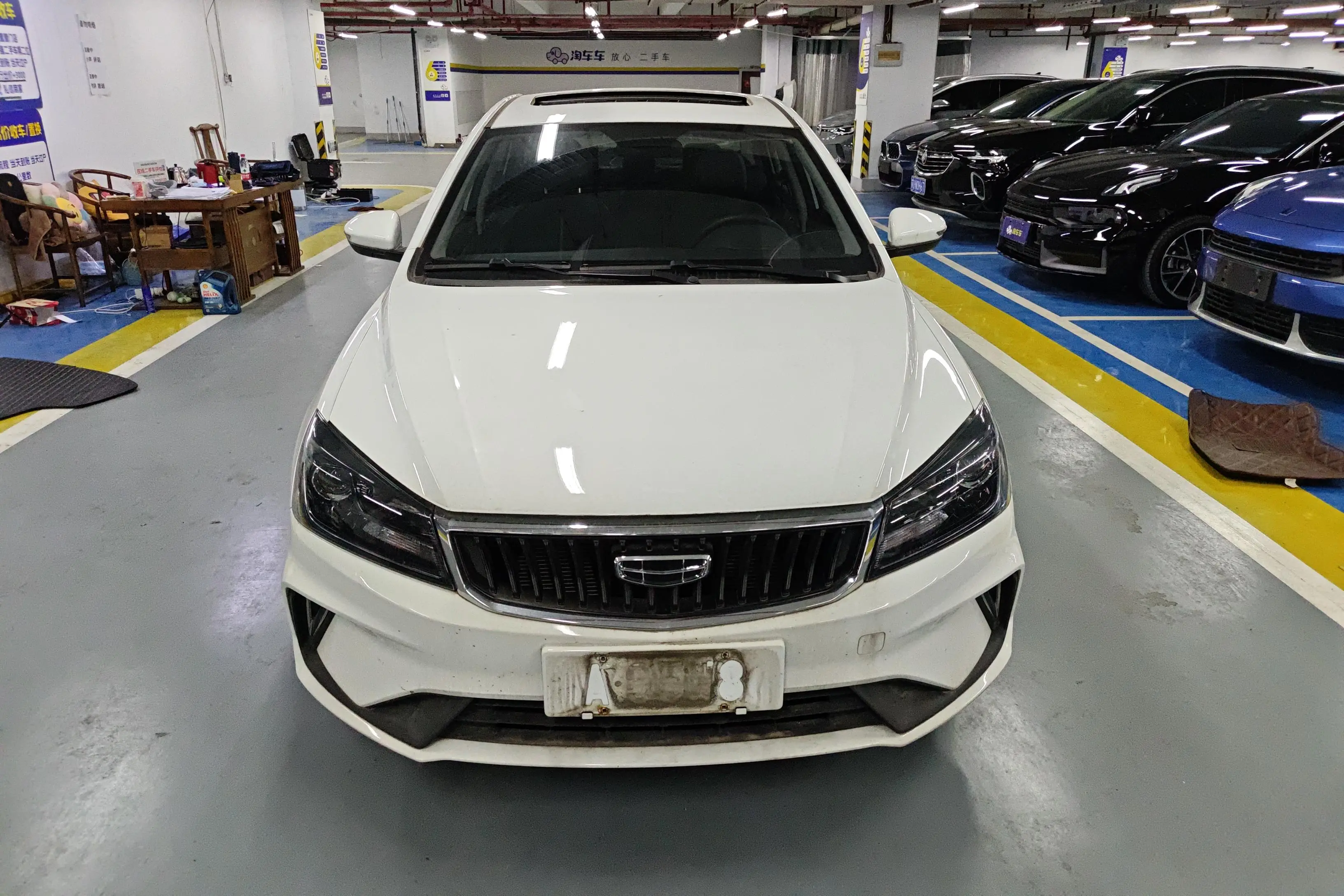 Geely Emgrand  из Китая