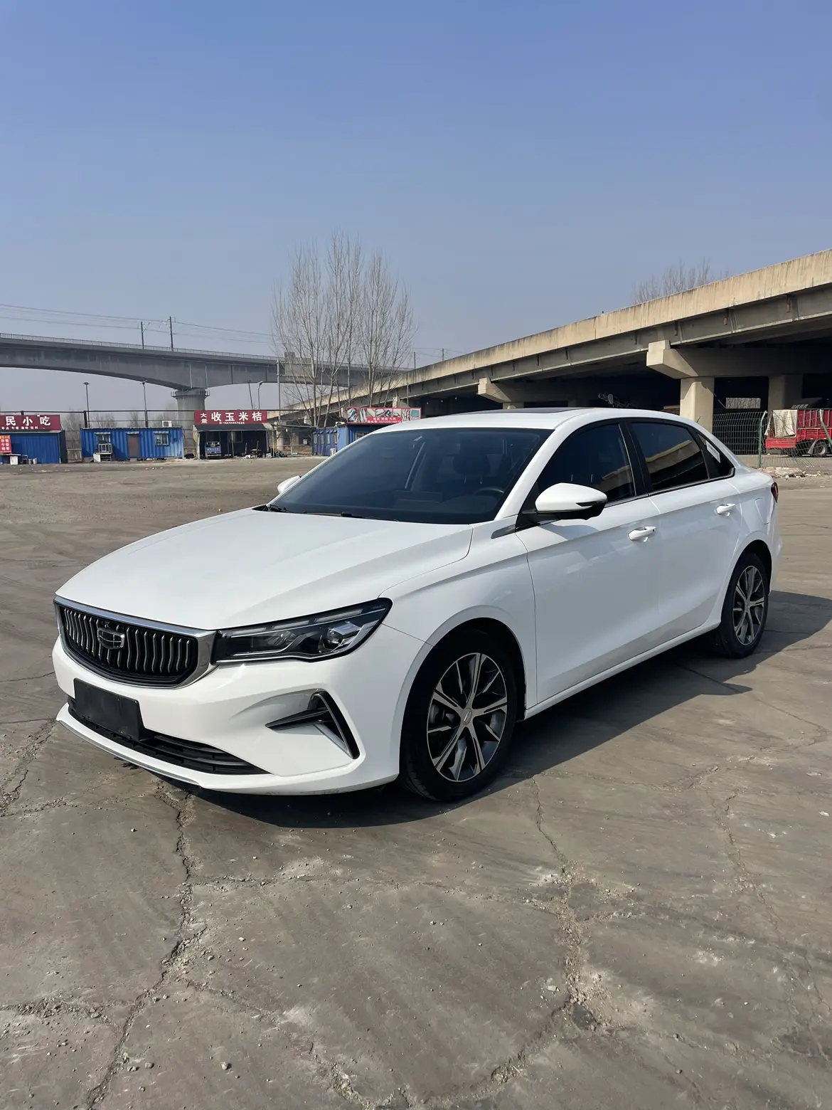 Geely Emgrand  из Китая