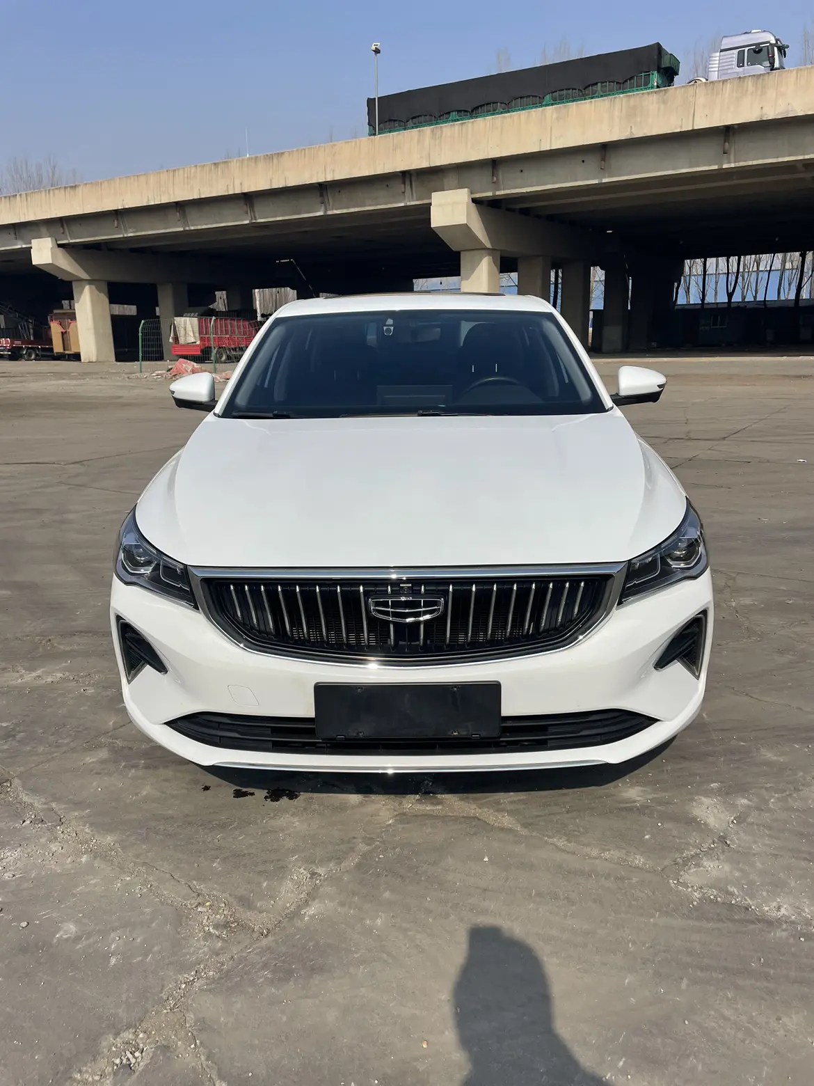 Geely Emgrand  из Китая