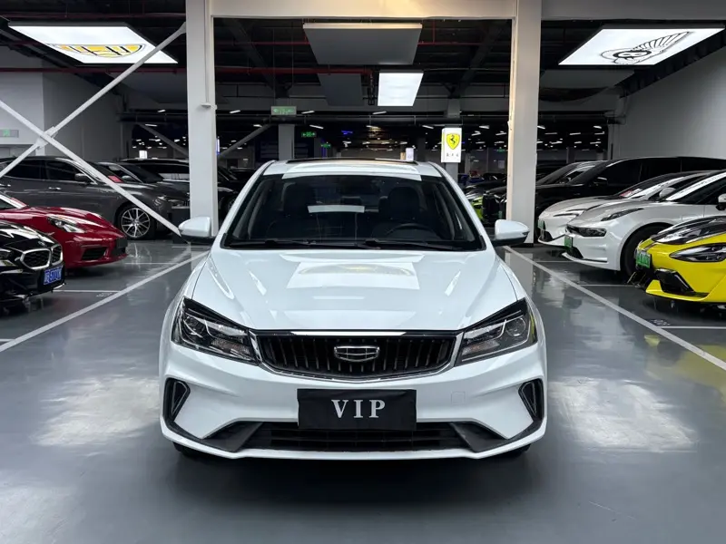 Geely Emgrand  из Китая