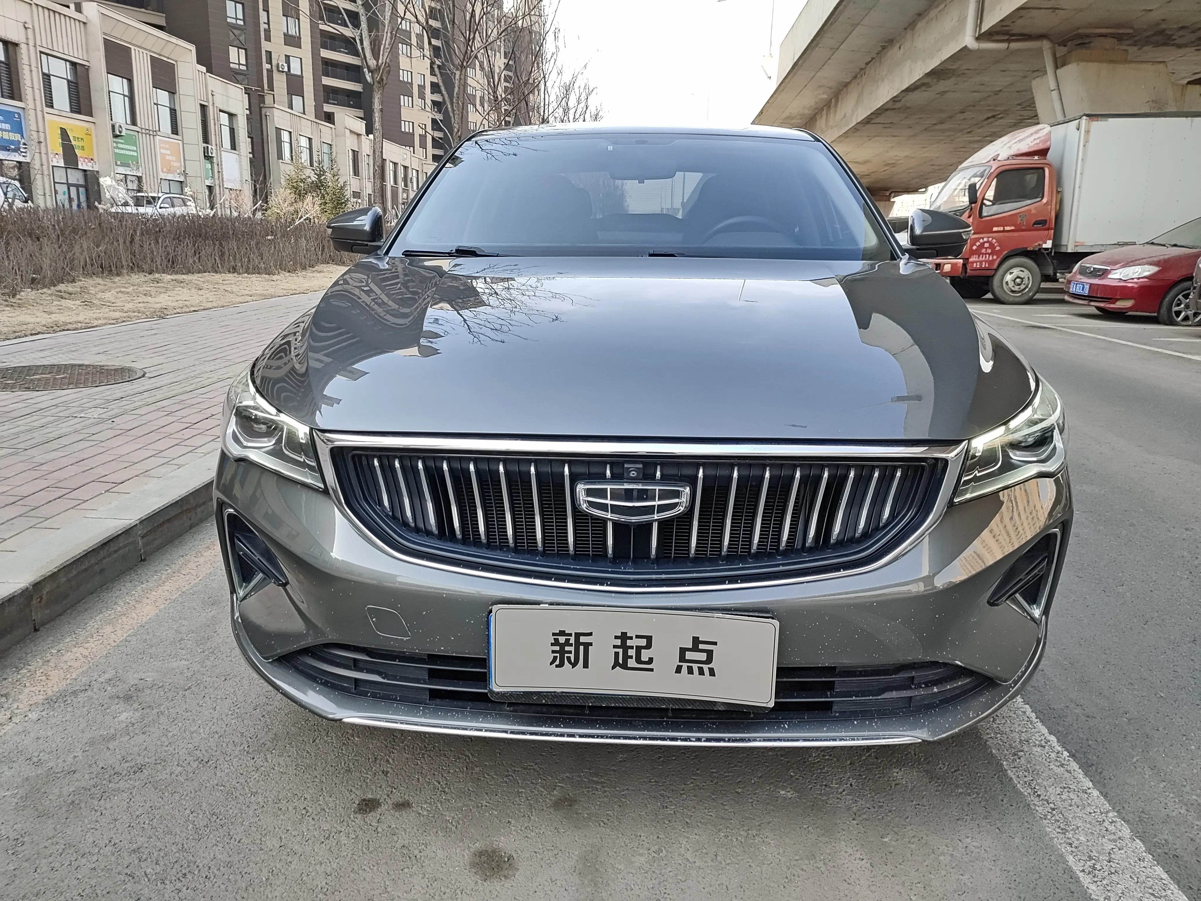 Geely Emgrand  из Китая