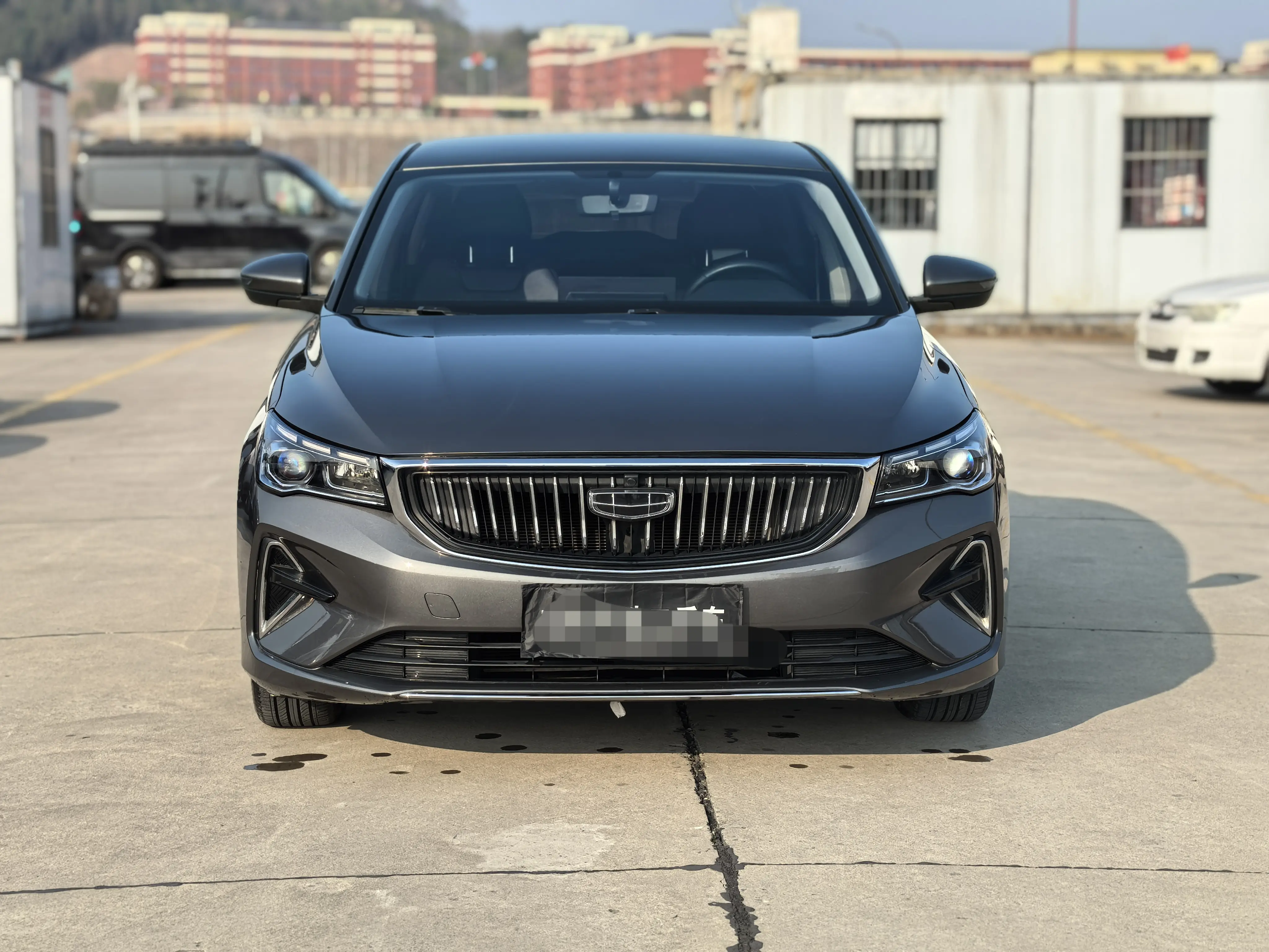 Geely Emgrand  из Китая