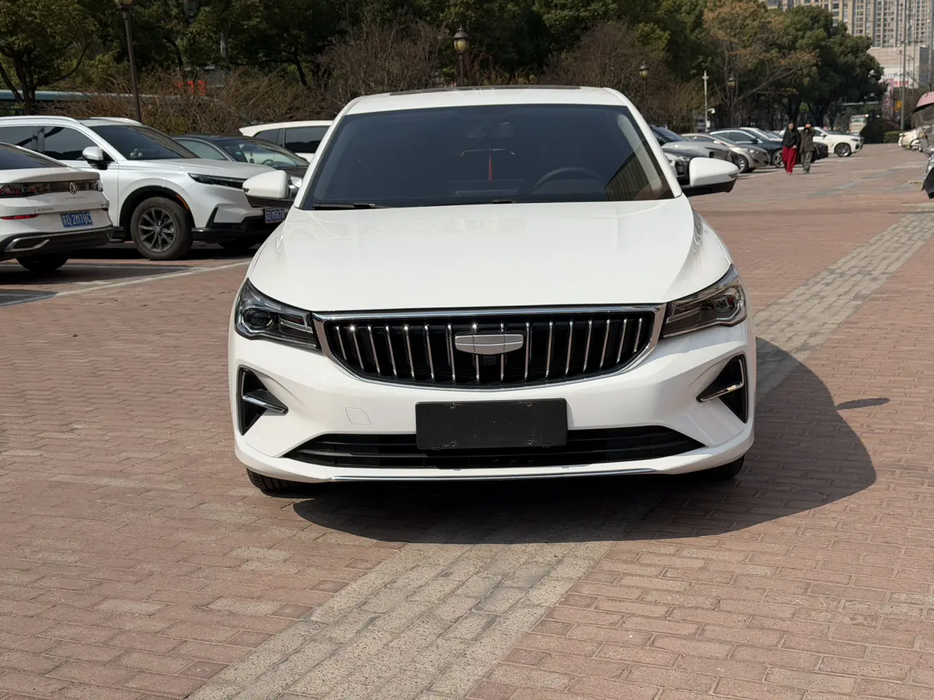 Geely Emgrand  из Китая