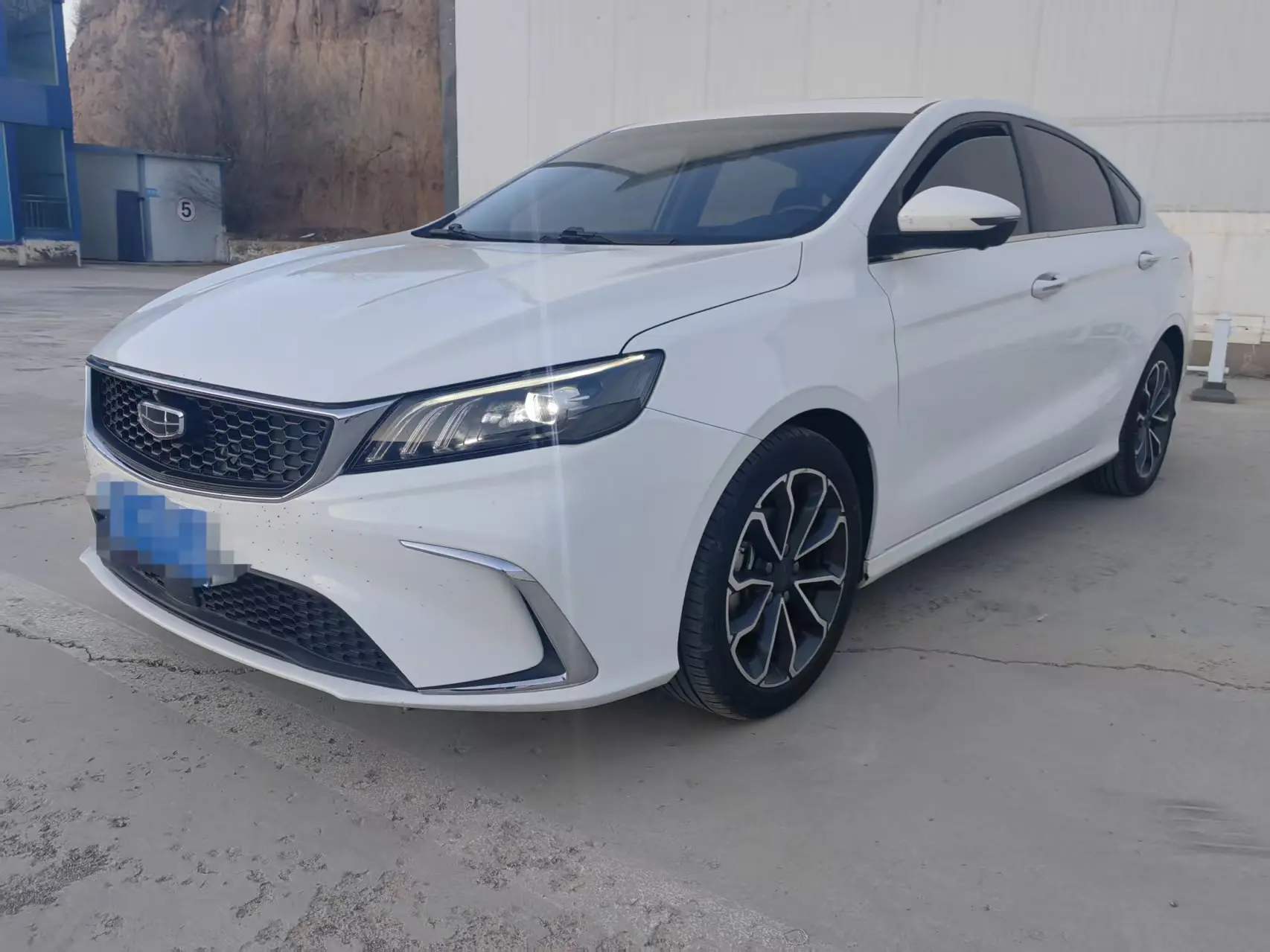 Geely Binrui  из Китая