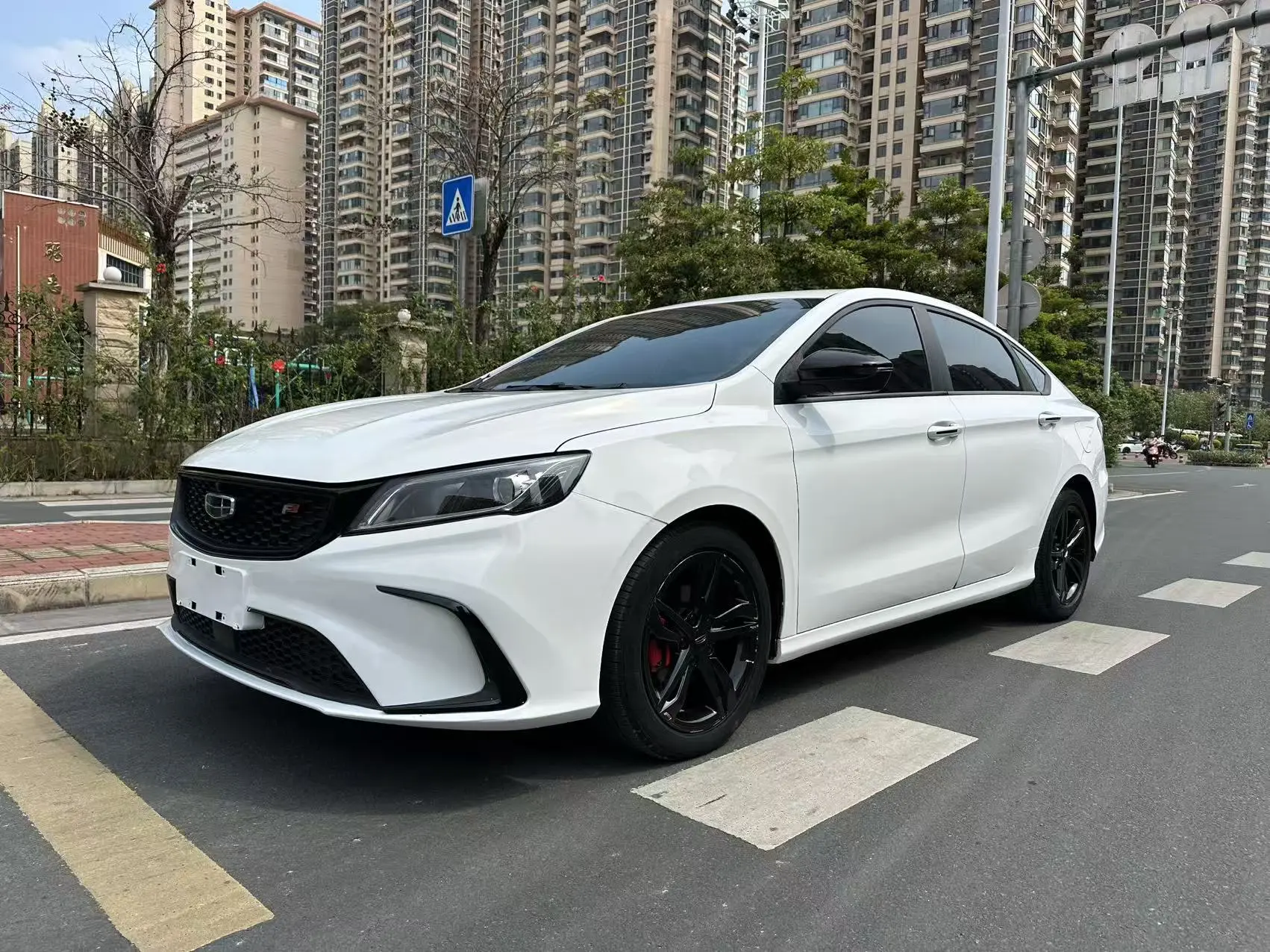Geely Binrui  из Китая
