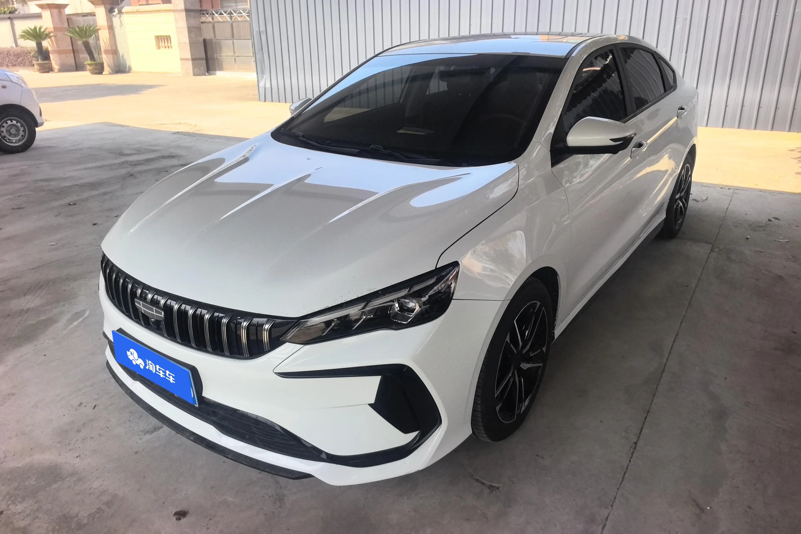 Geely Binrui  из Китая