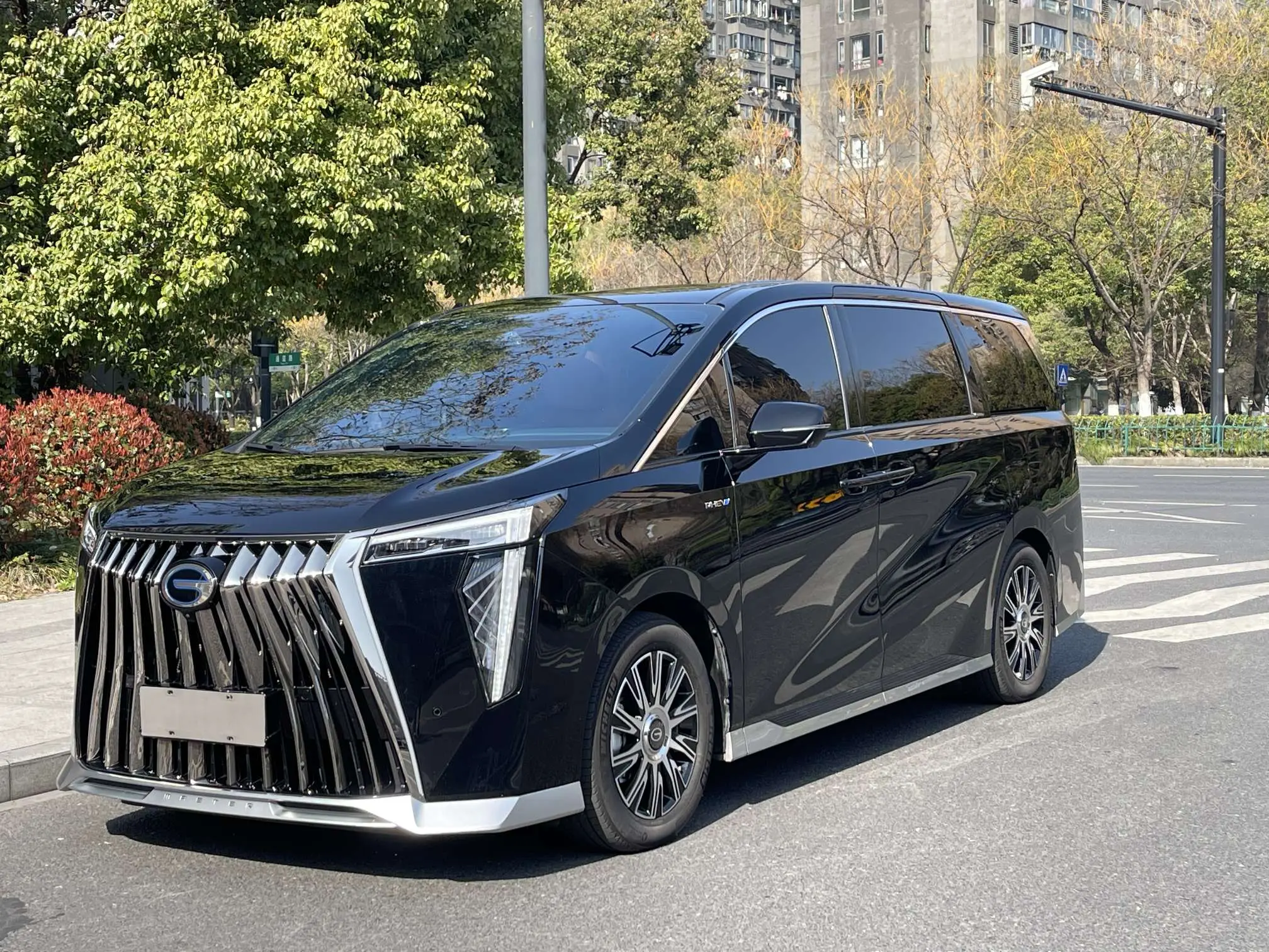 GAC Trumpchi E9 PHEV  из Китая