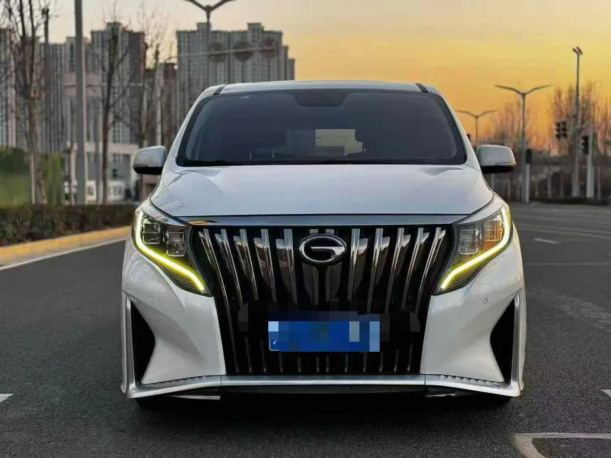 GAC Trumpchi M8  из Китая