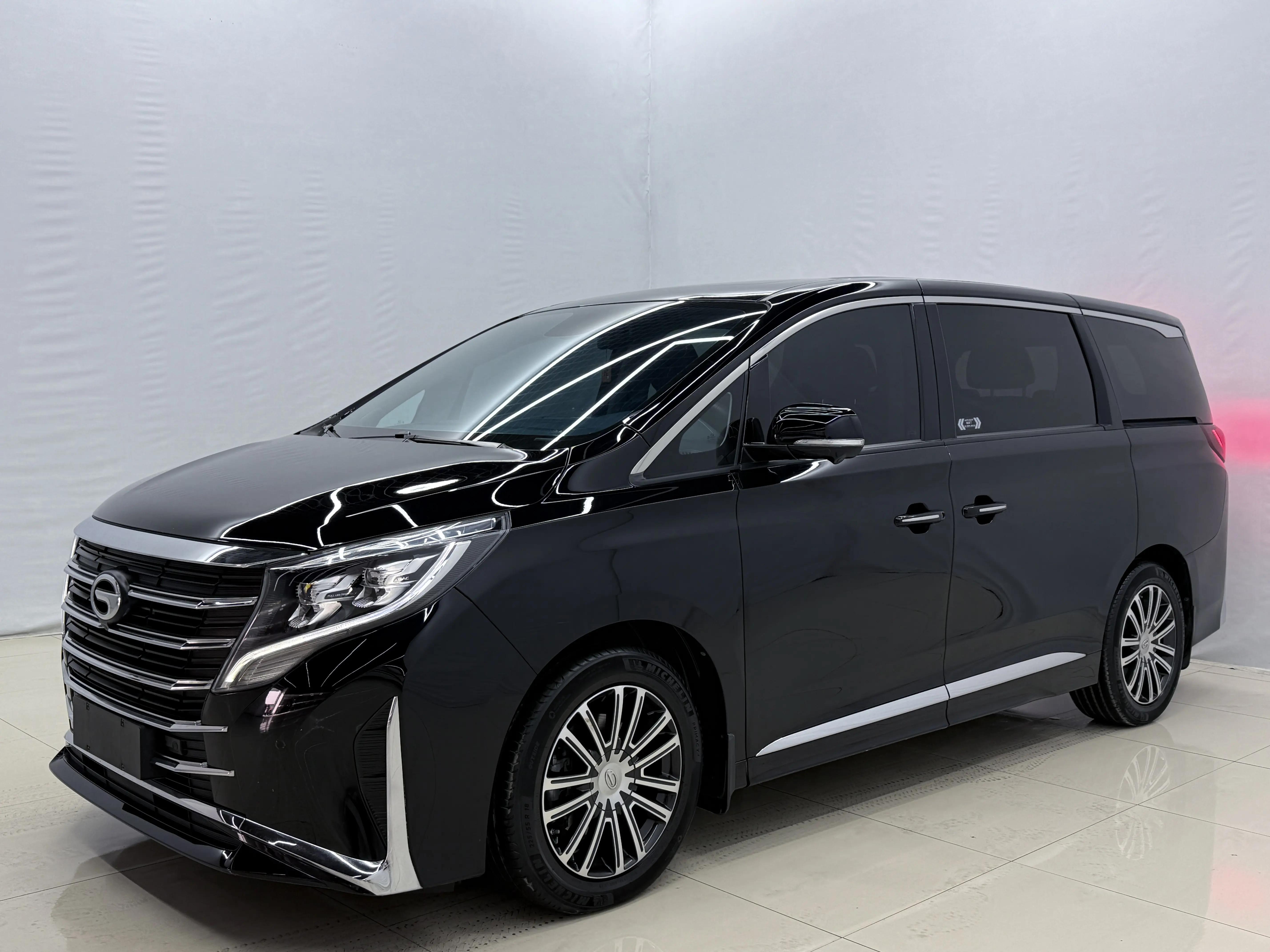 GAC Trumpchi M8  из Китая