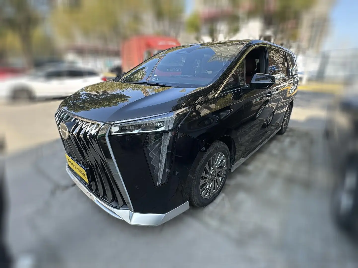 GAC Trumpchi M8  из Китая