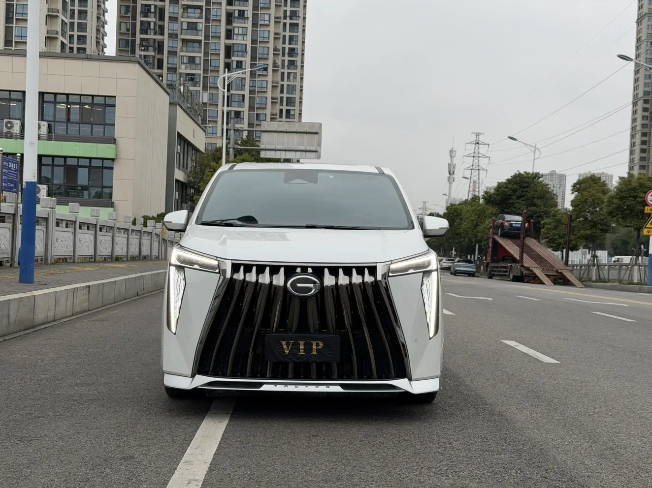 GAC Trumpchi M8  из Китая