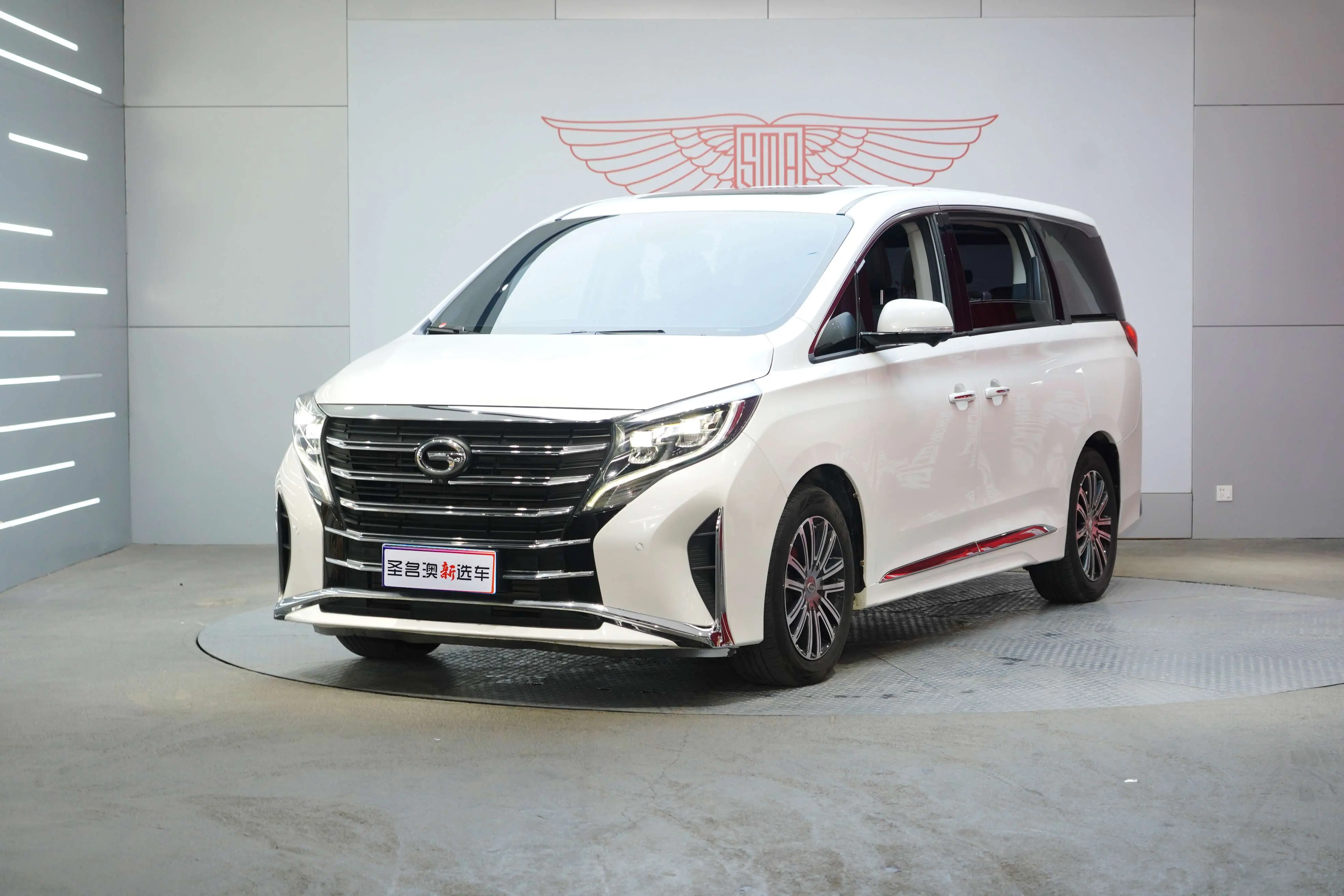 GAC Trumpchi M8  из Китая