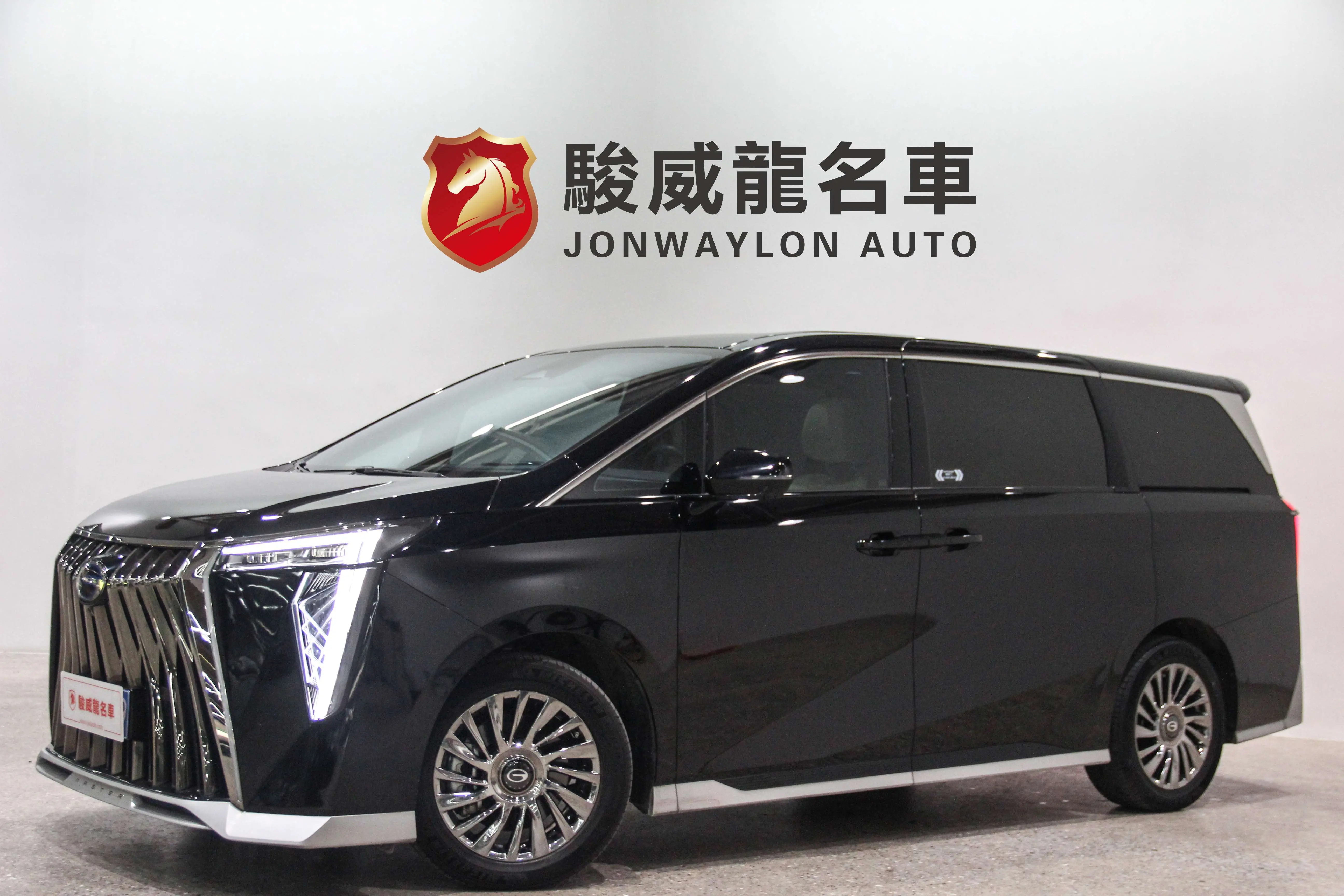 GAC Trumpchi M8  из Китая