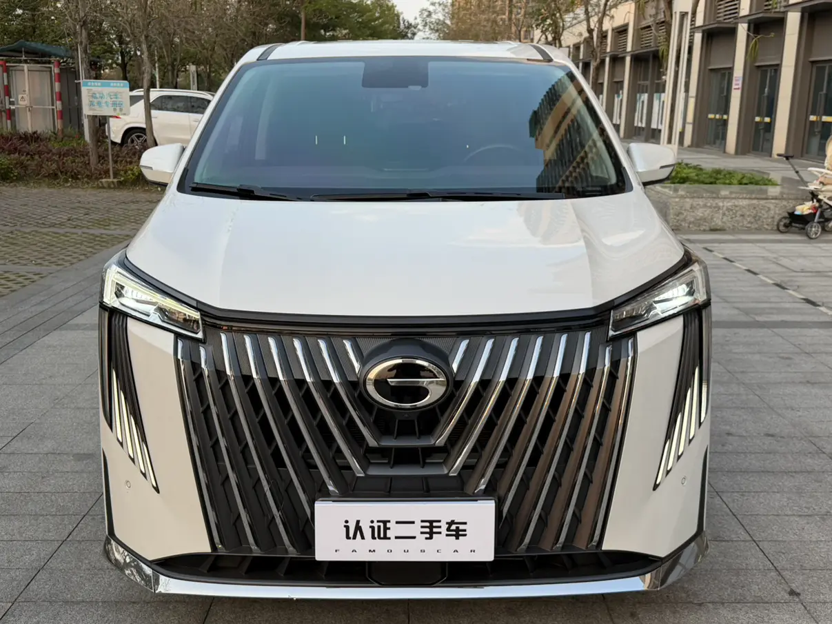 GAC Trumpchi M8  из Китая