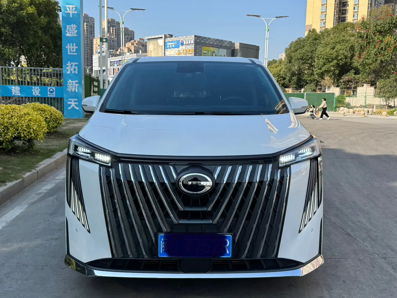 GAC Trumpchi M8  из Китая