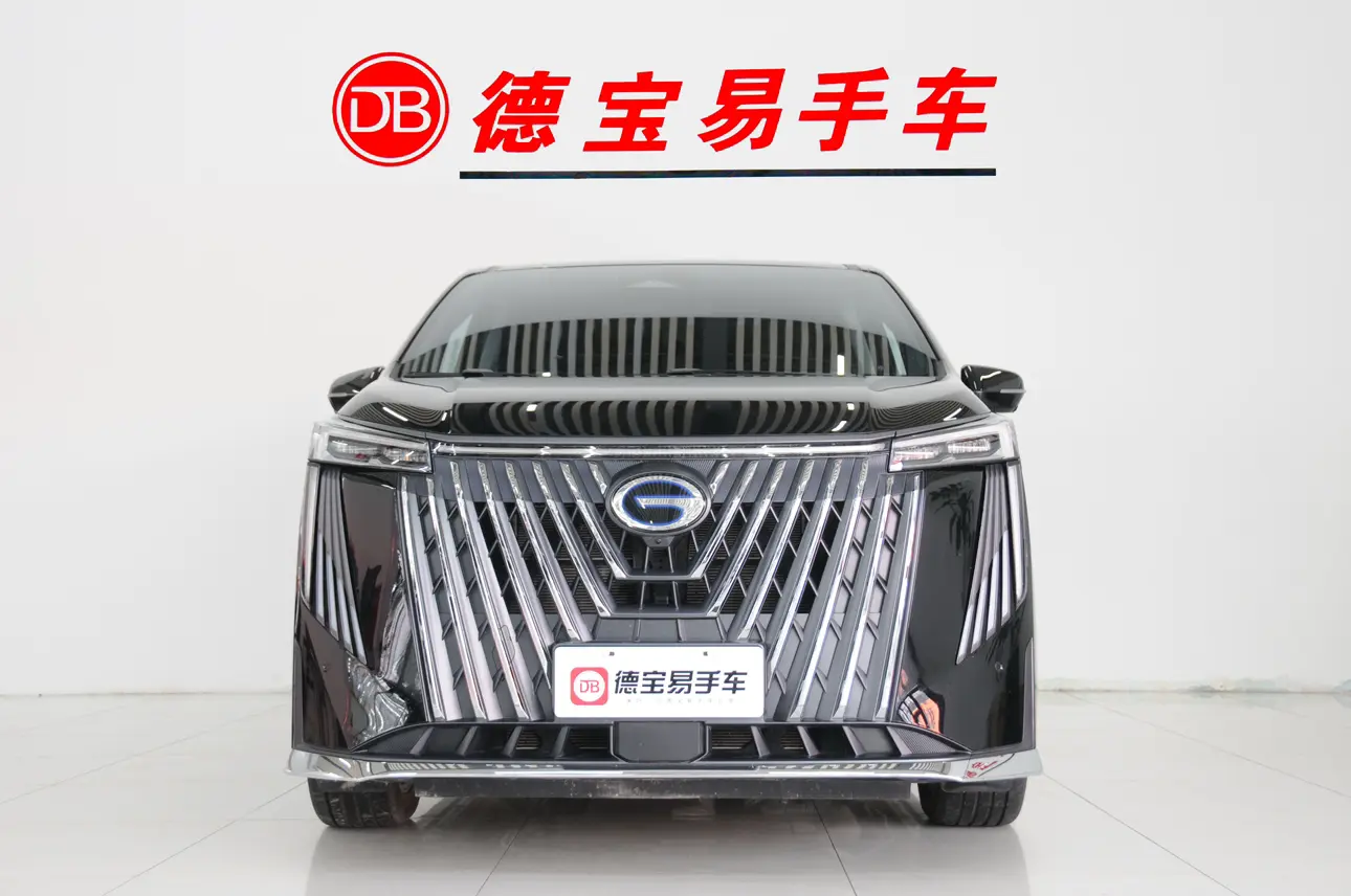 GAC Trumpchi M8  из Китая