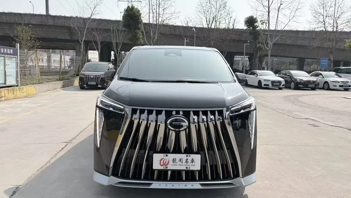 GAC Trumpchi M8  из Китая