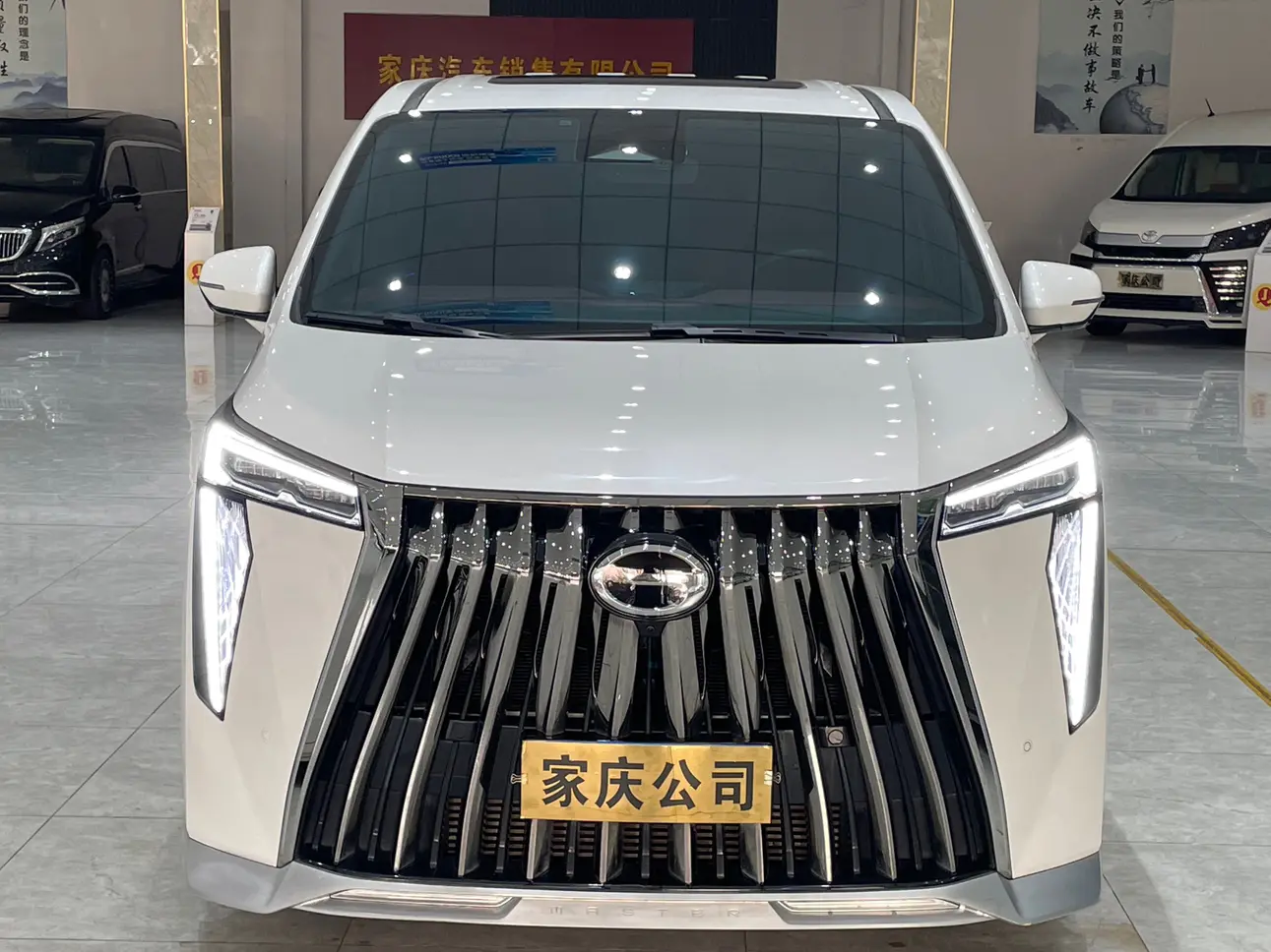 GAC Trumpchi M8  из Китая