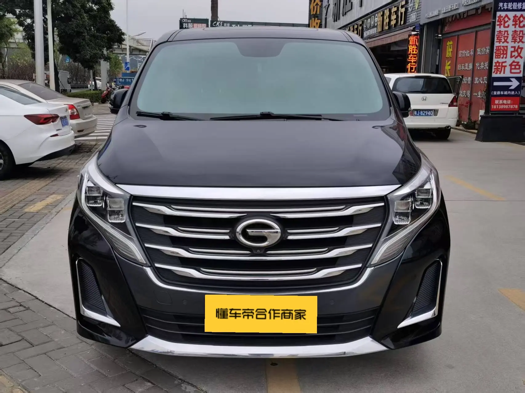 GAC Trumpchi M8  из Китая