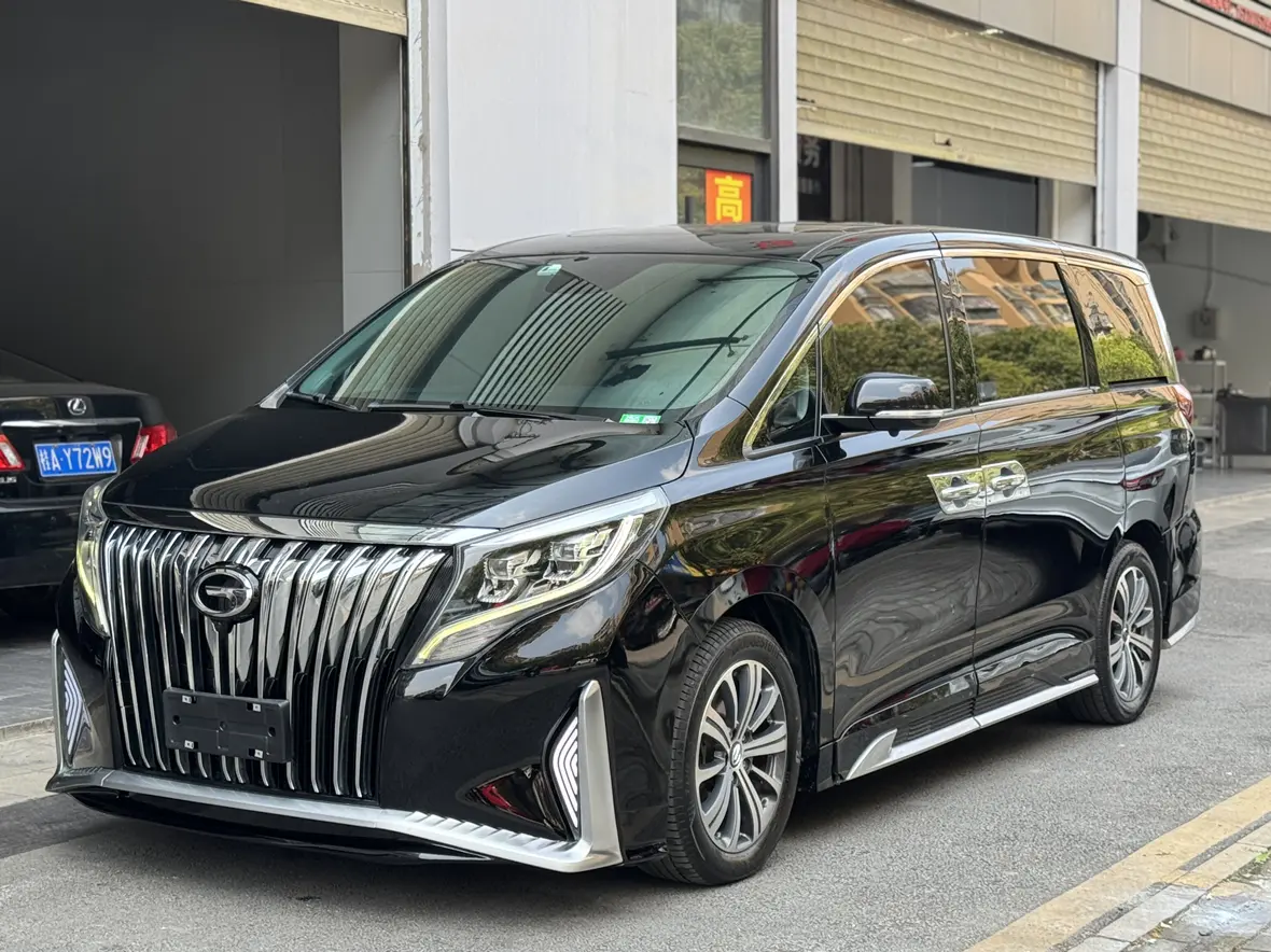 GAC Trumpchi M8  из Китая