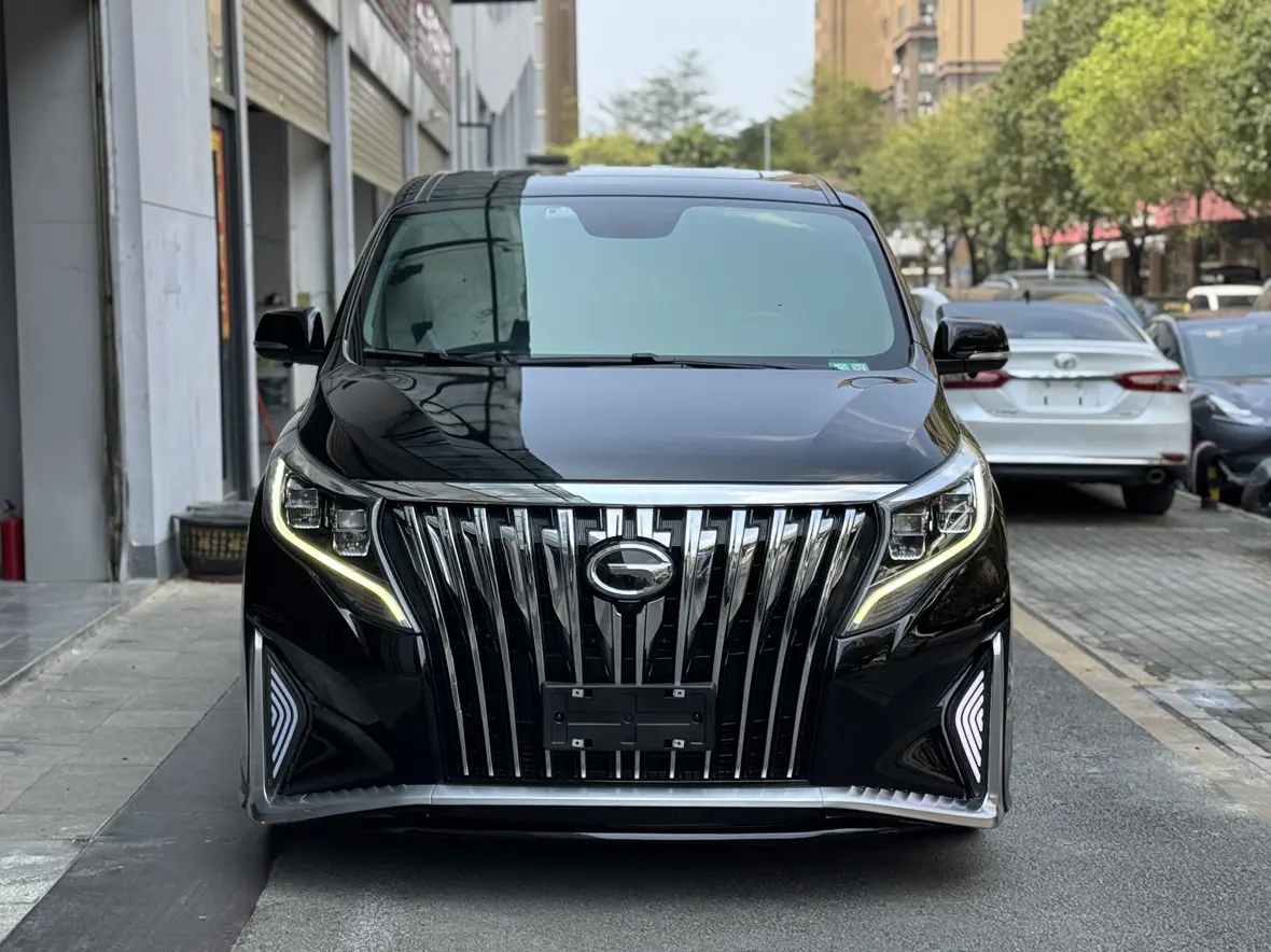 GAC Trumpchi M8  из Китая