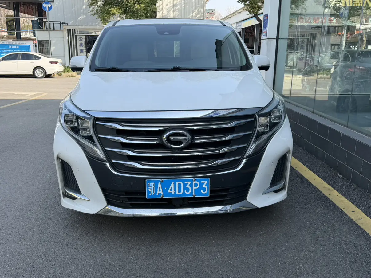 GAC Trumpchi M8  из Китая