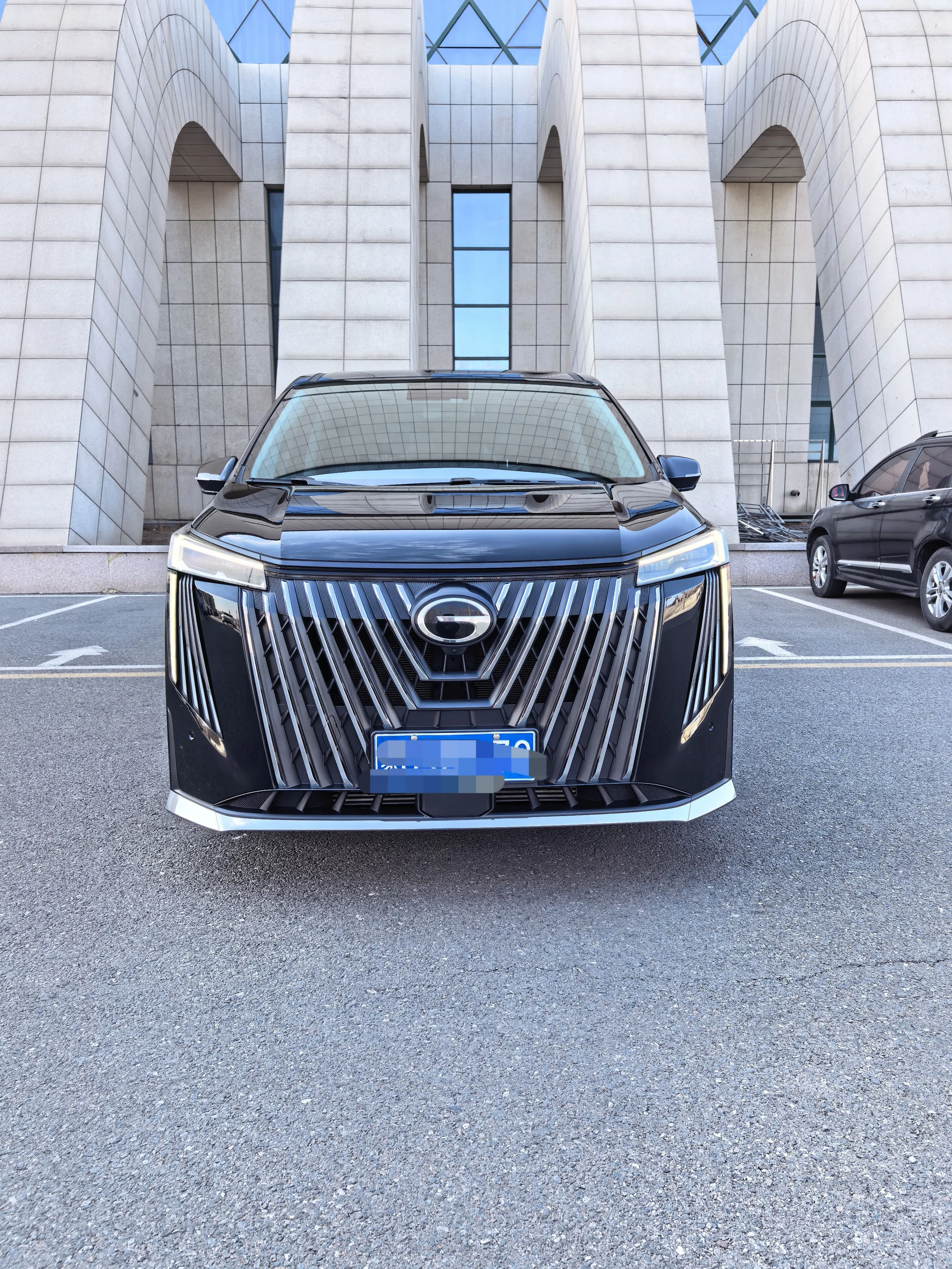 GAC Trumpchi M8  из Китая