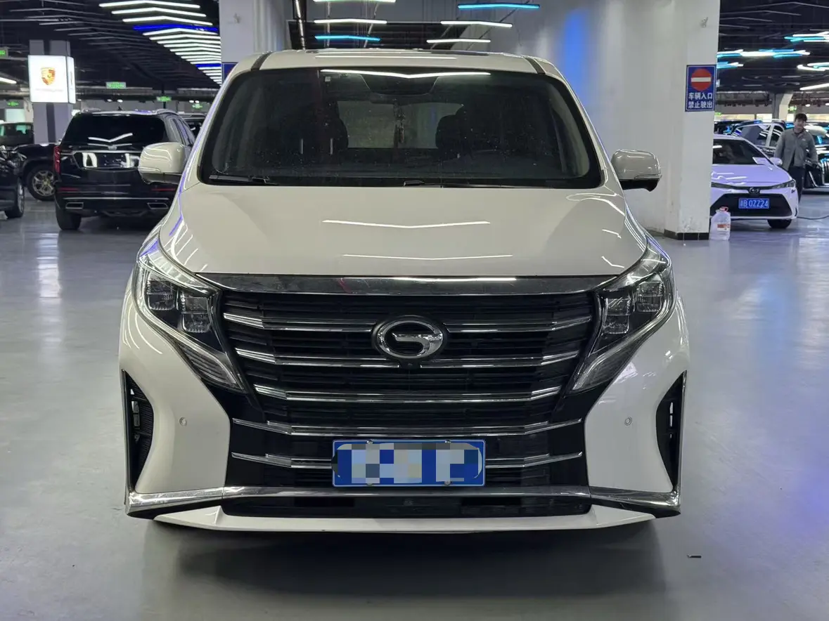 GAC Trumpchi M8  из Китая