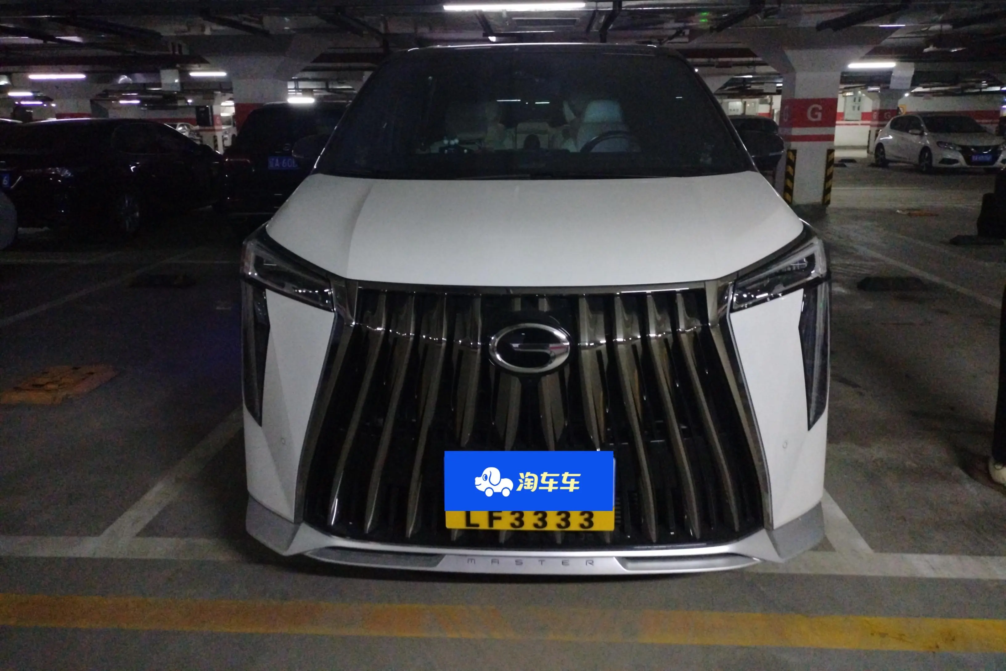 GAC Trumpchi M8  из Китая