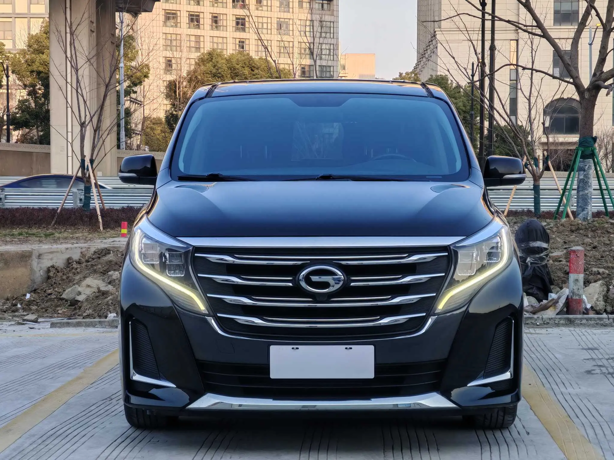 GAC Trumpchi M8  из Китая