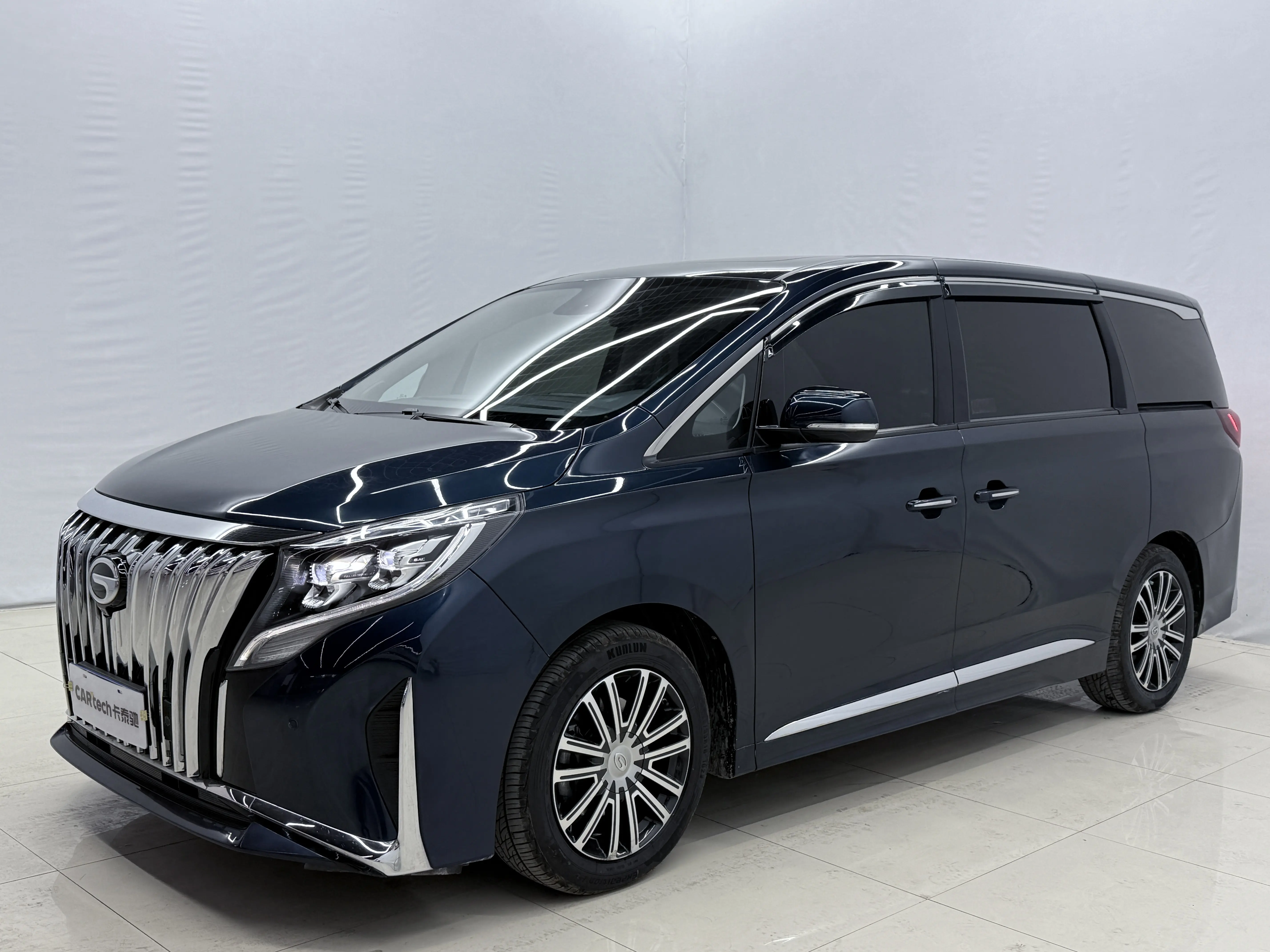 GAC Trumpchi M8  из Китая