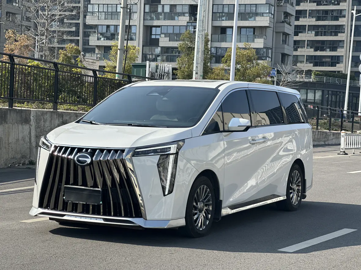 GAC Trumpchi M8  из Китая