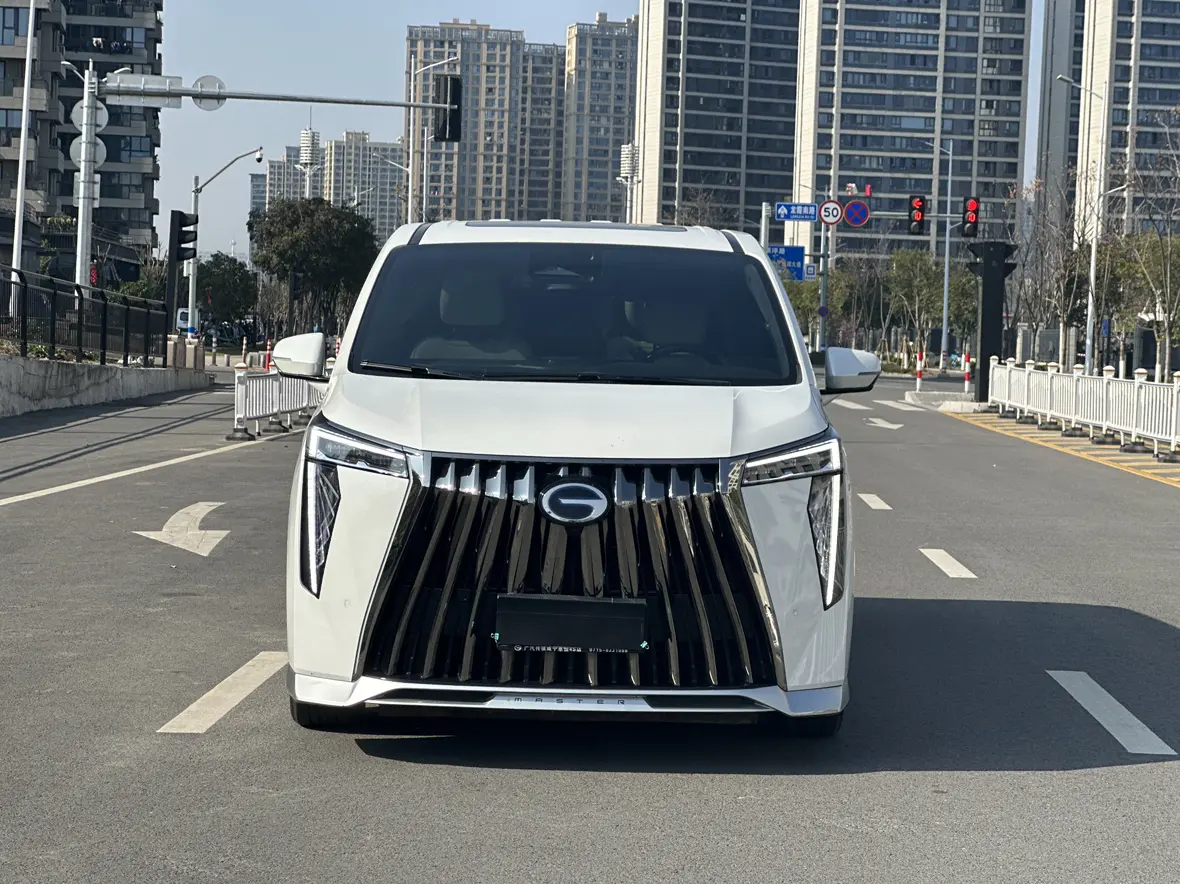 GAC Trumpchi M8  из Китая