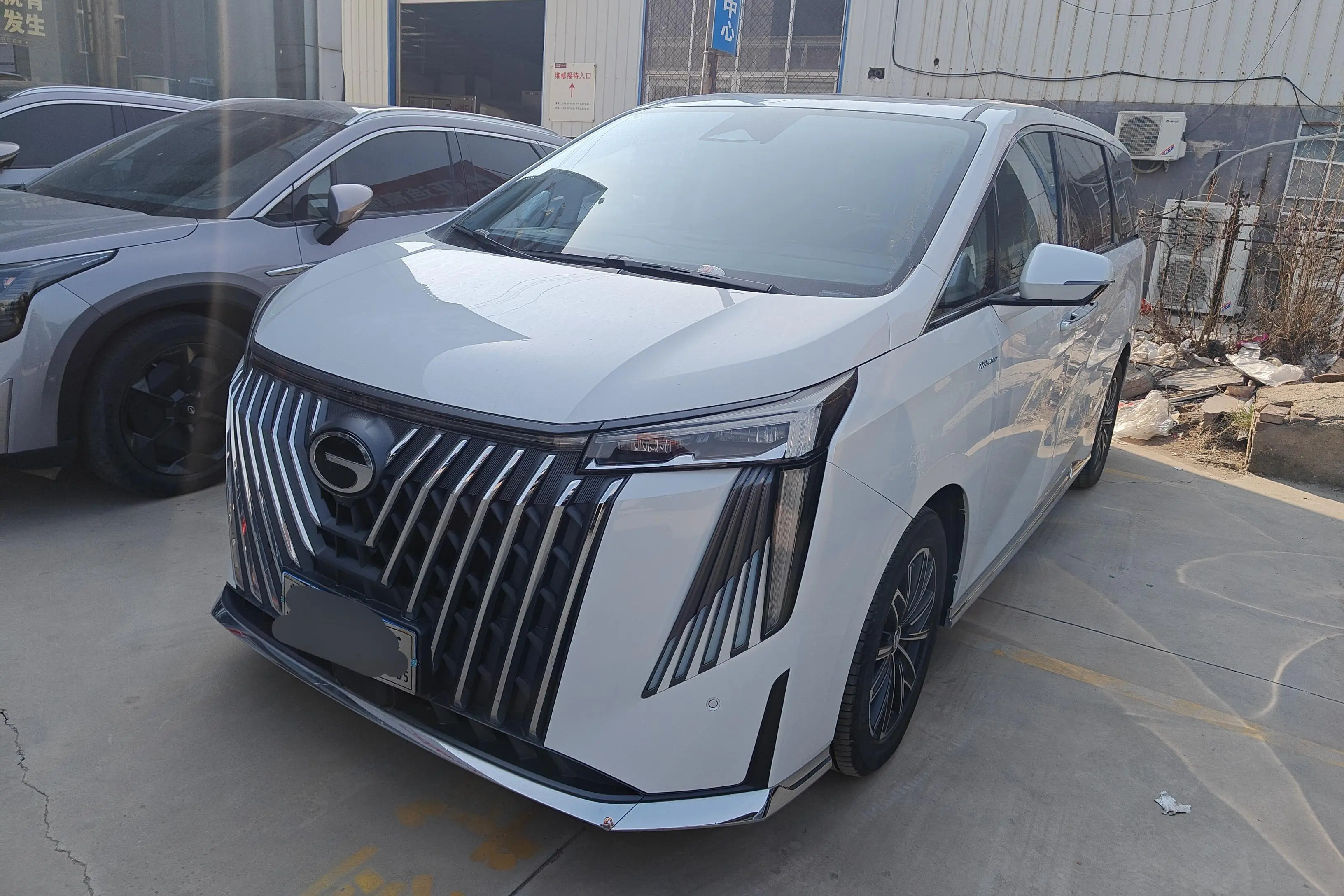 GAC Trumpchi M8  из Китая