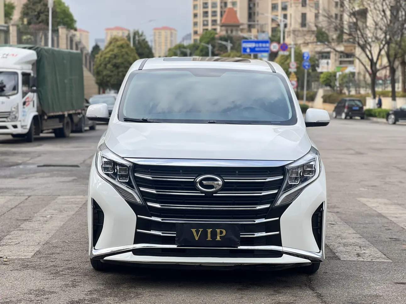 GAC Trumpchi M8  из Китая