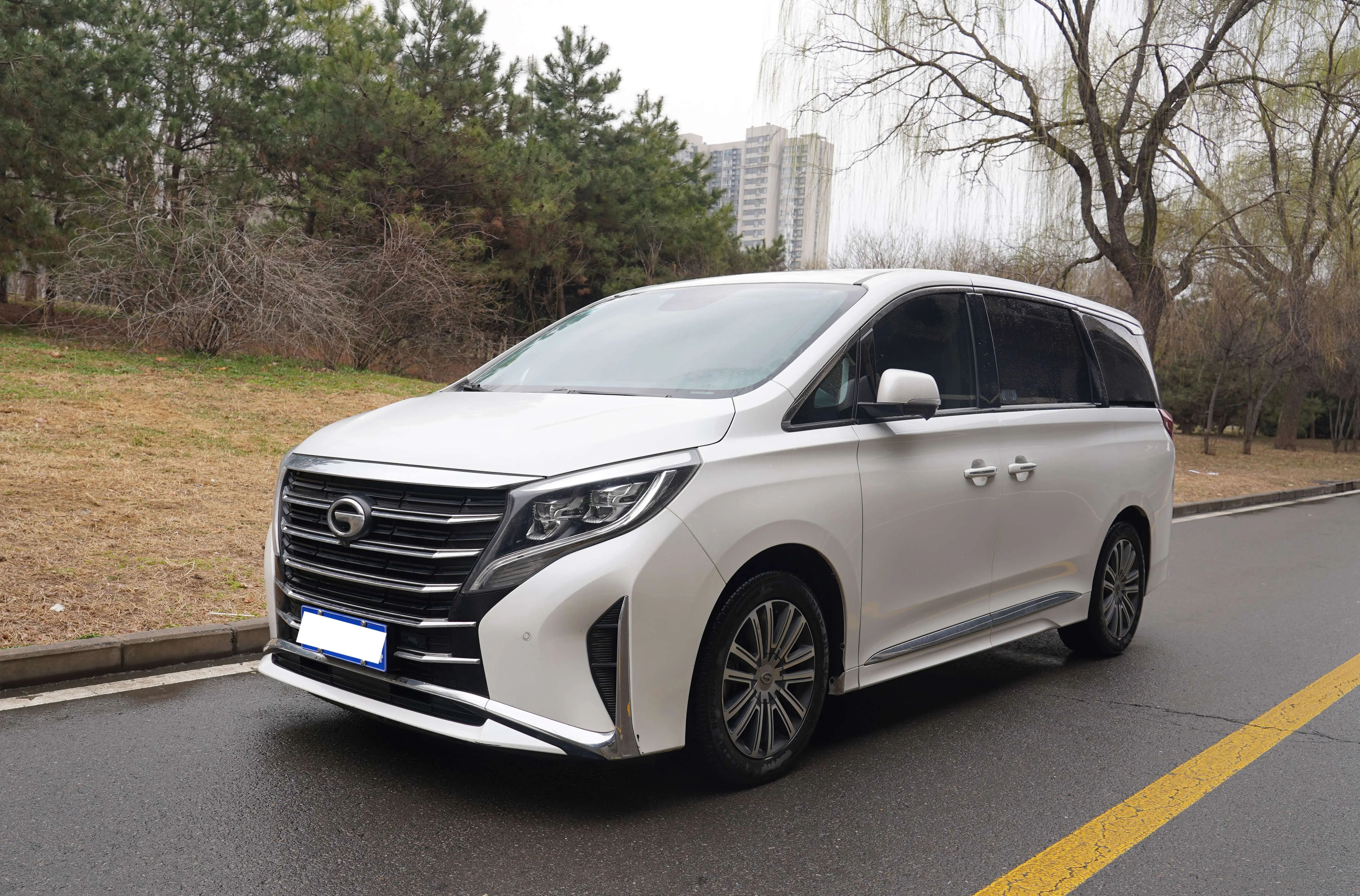 GAC Trumpchi M8  из Китая