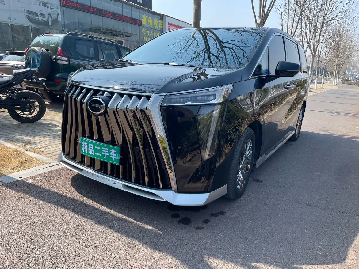 GAC Trumpchi M8  из Китая