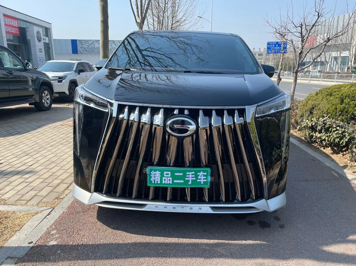 GAC Trumpchi M8  из Китая