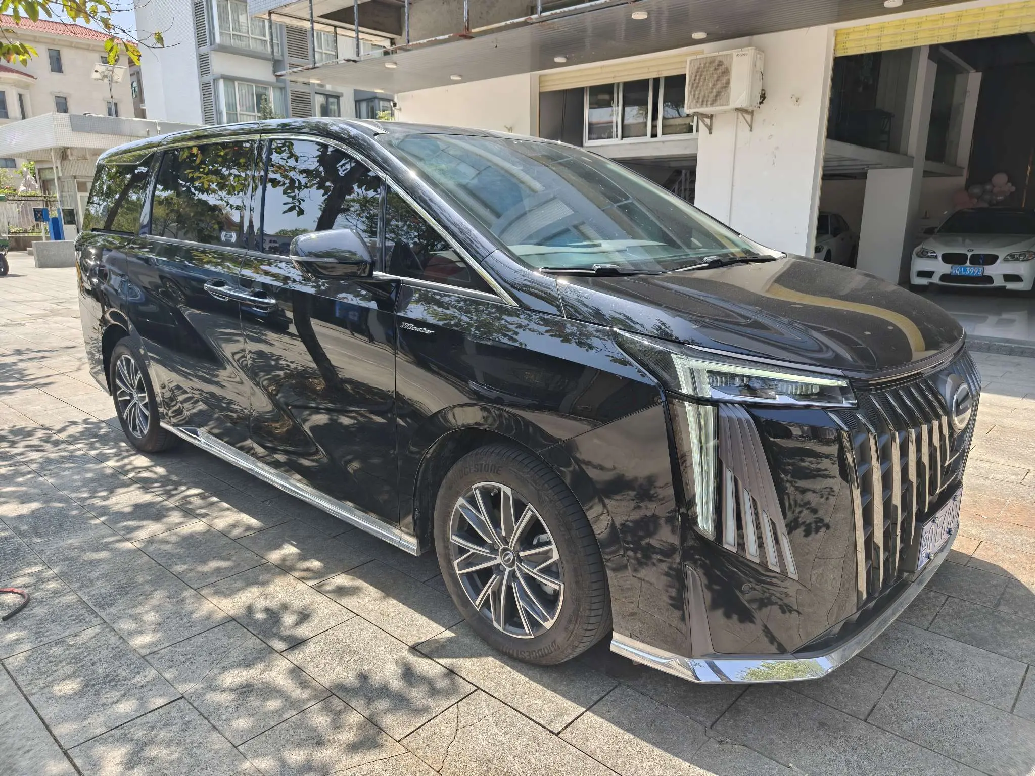 GAC Trumpchi M8  из Китая